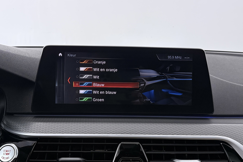 BMW 540 5-serie Touring 540i xDrive High Executive (PANORA — photo 9