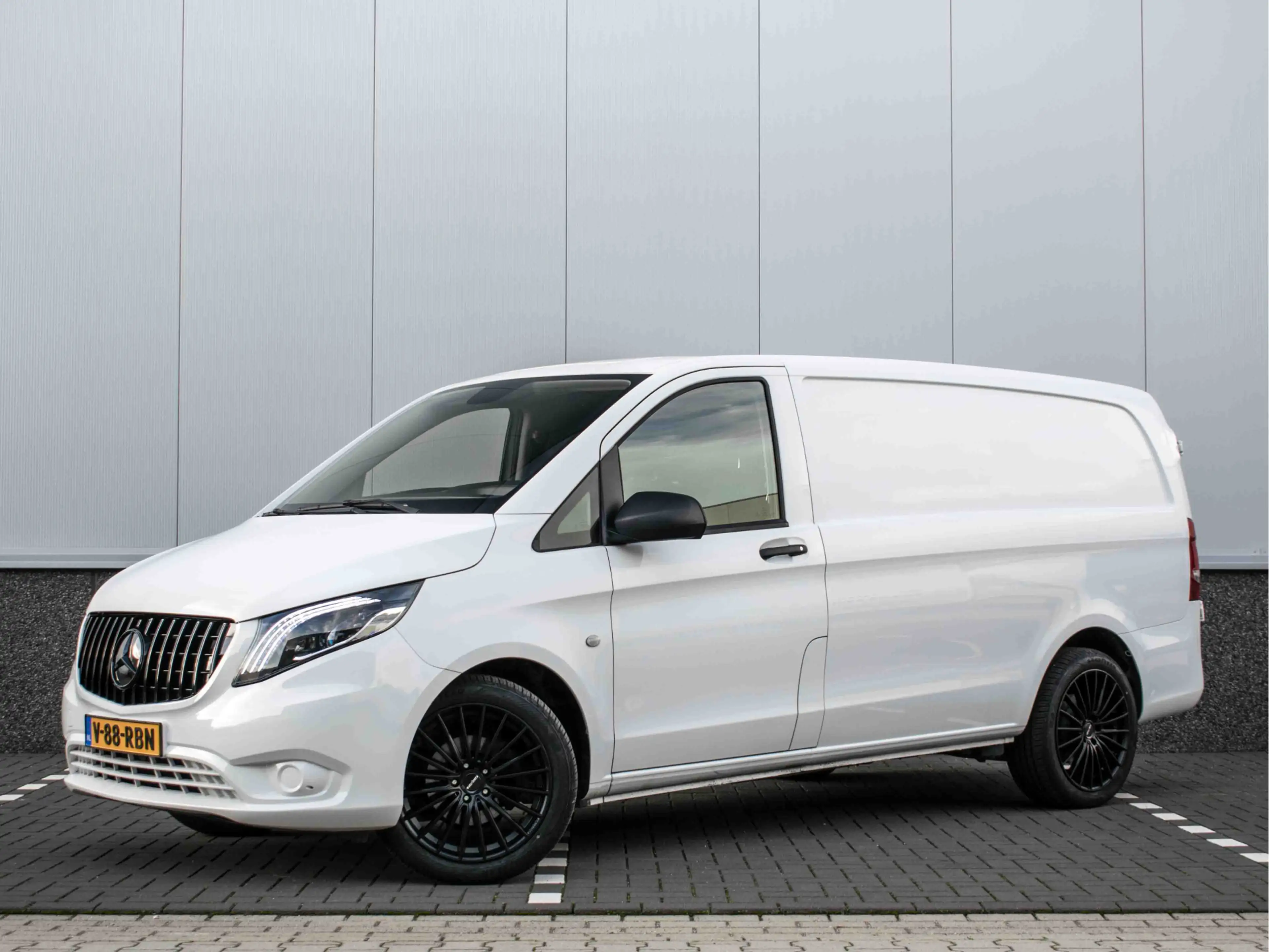 Mercedes-Benz Vito 114 CDI Lang | LED | Carplay | Trekhaak 2500kg | S