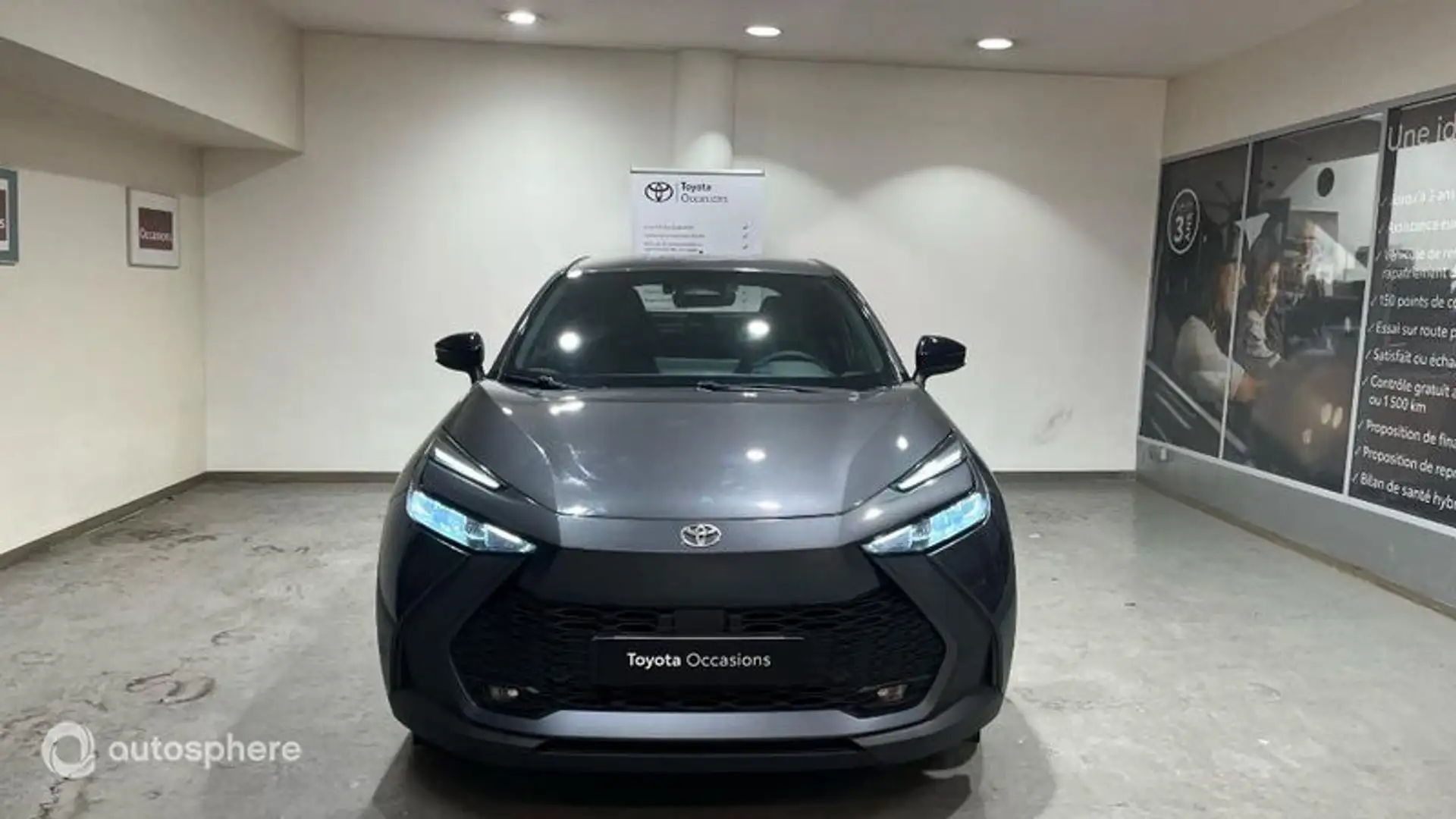 Toyota C-HR 1.8 Hybride 140ch Dynamic NG23 - 2