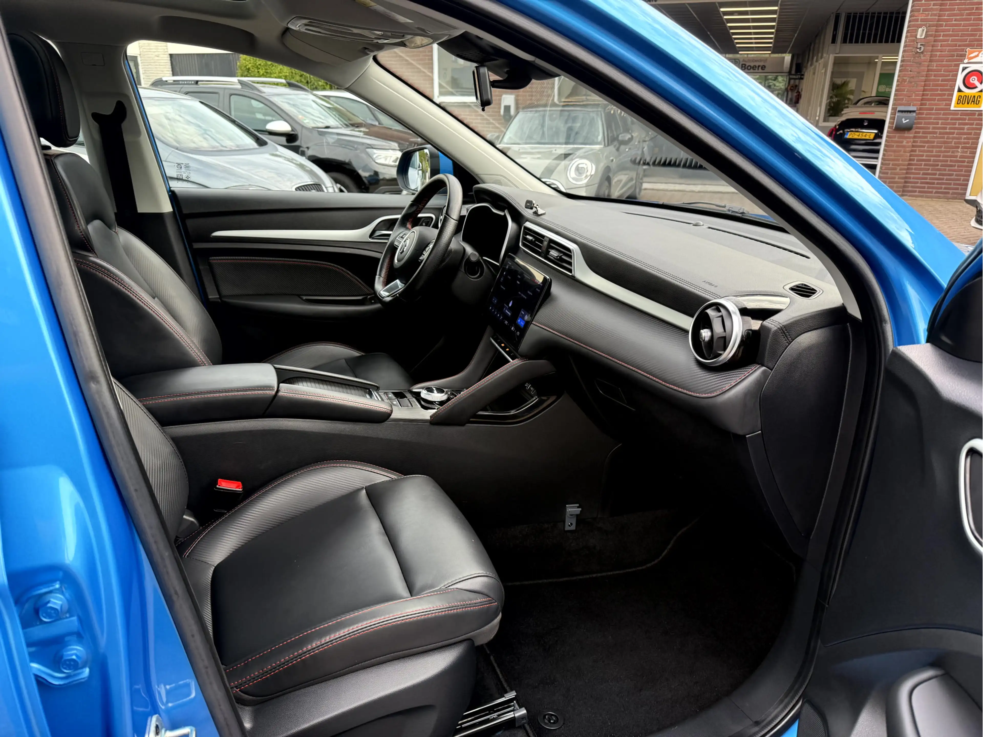 MG ZS MG EV EV Luxury 50 kWh Panoramadak, Trekhaak, App — photo 16