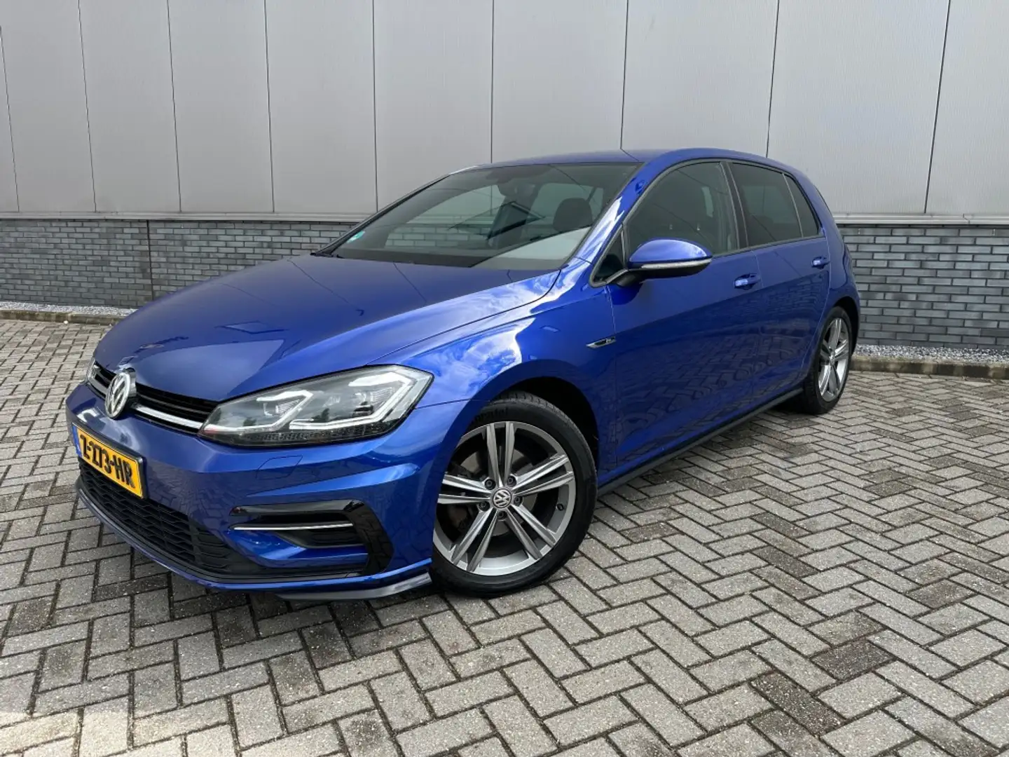Volkswagen Golf 1.5 TSi R-Line Automaat Virtual Cockpit Bleu - 2