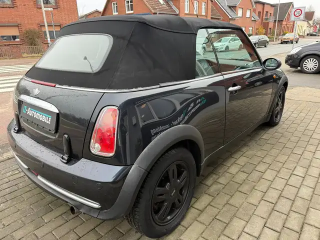 Mini Convertible view 5