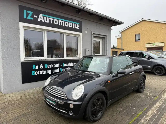 Mini Convertible view 15