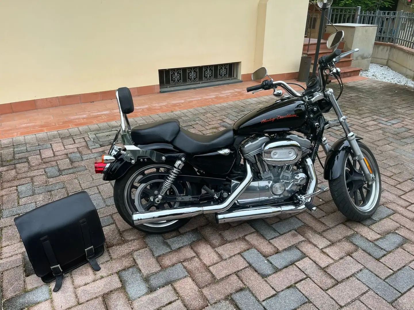 Harley-Davidson Sportster XL 883 883 XL Superlow Černá - 1