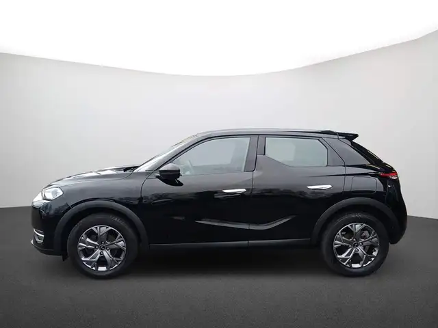 DS Automobiles DS 3 Crossback view 4