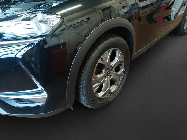 DS Automobiles DS 3 Crossback view 9