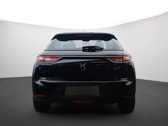 DS Automobiles DS 3 Crossback view 3
