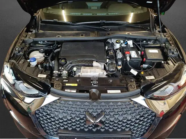 DS Automobiles DS 3 Crossback view 5