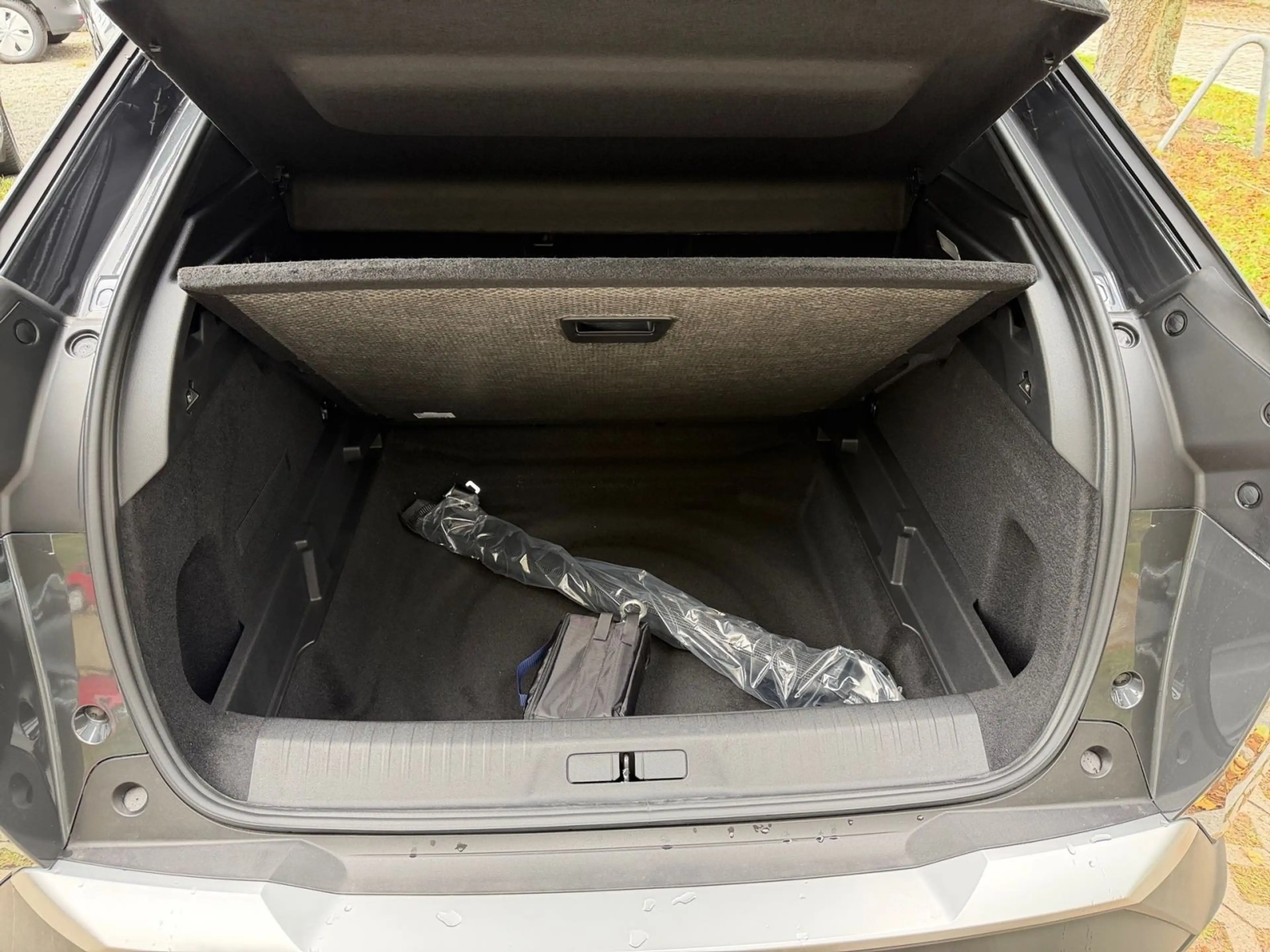 Peugeot 3008 Allure Business ACC*Allw*SHZ*LED*360° — photo 13