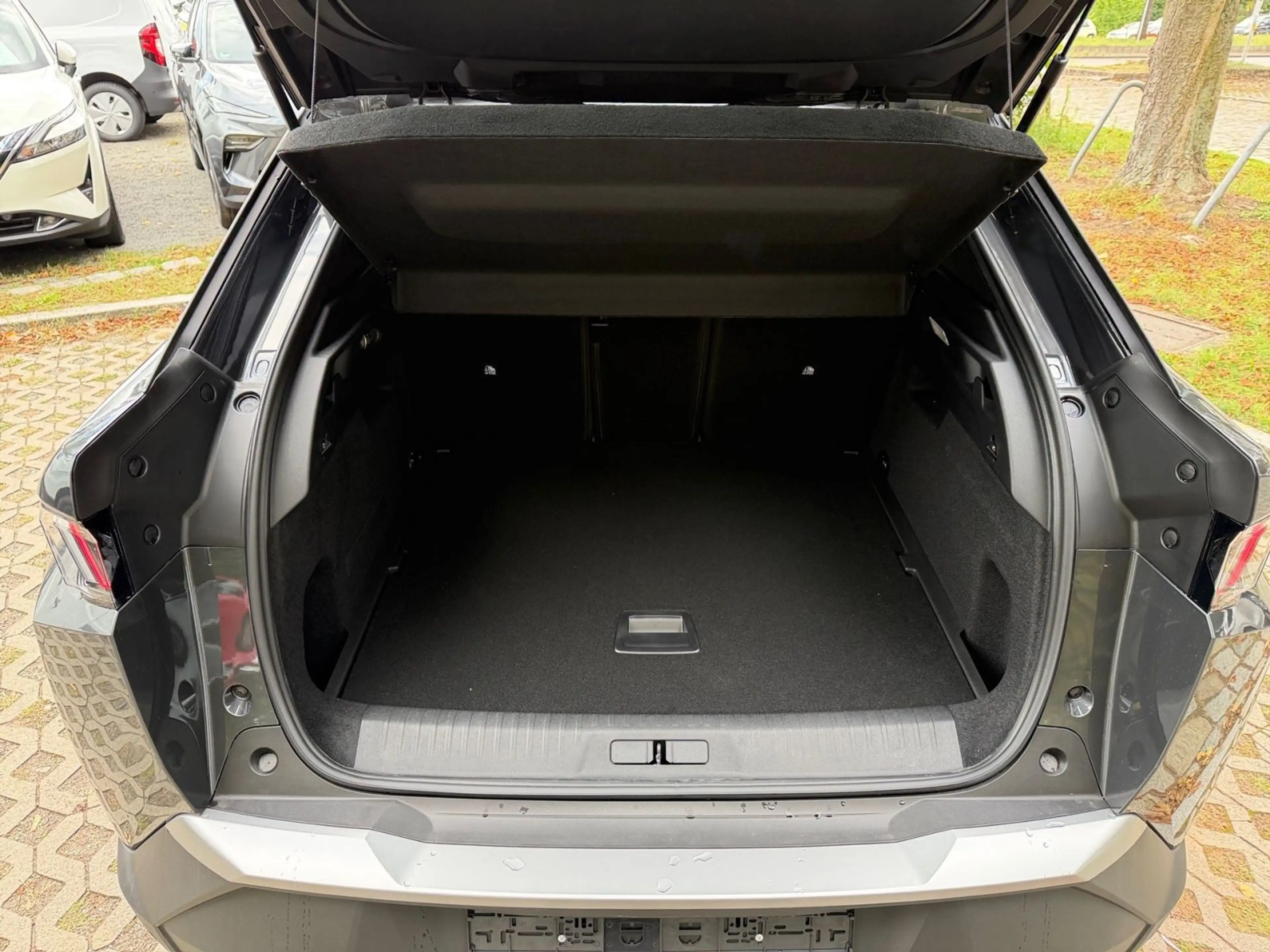 Peugeot 3008 Allure Business ACC*Allw*SHZ*LED*360° — photo 12