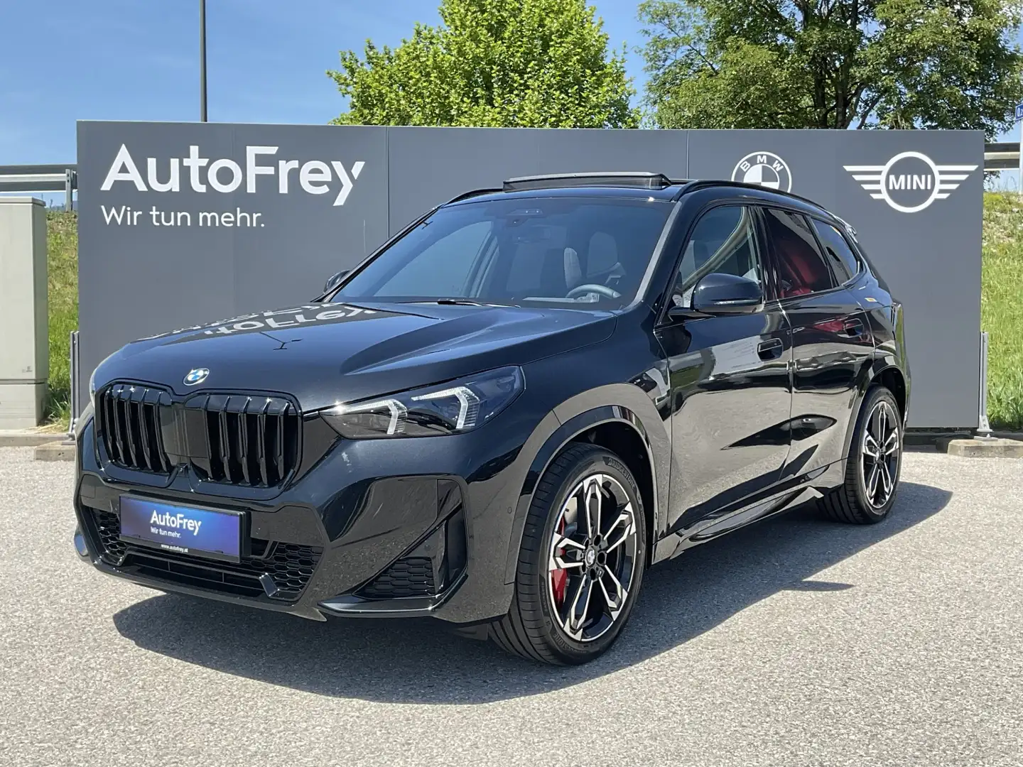 BMW X1 xDrive20d 48V Schwarz - 1