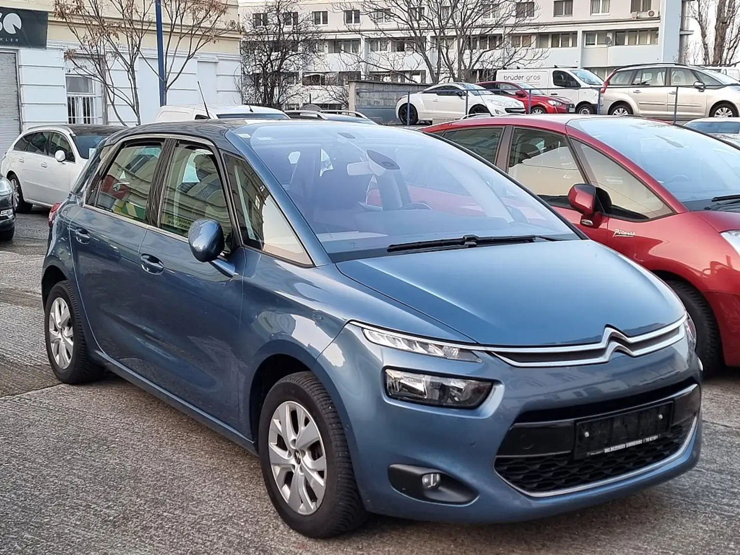 Citroen C4 Picasso BlueHDi 120 6-Gang Intensive Blau - 1