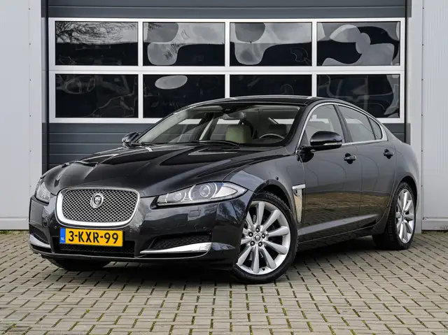 Jaguar XF 2.0 Premium Edition | Leder | Xenon | Camera | Nav