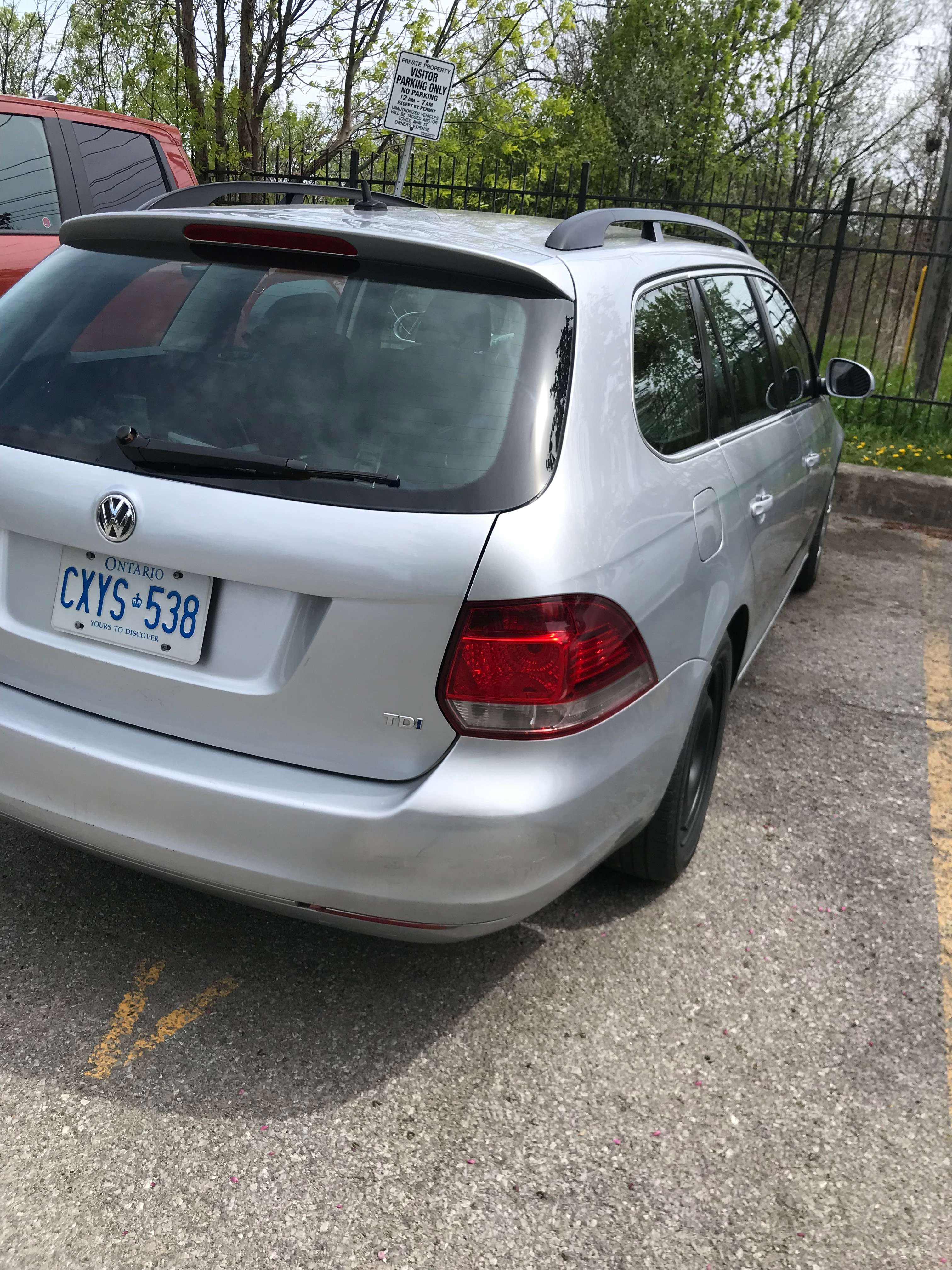 2010 Volkswagen Golf Comfortline alt 2