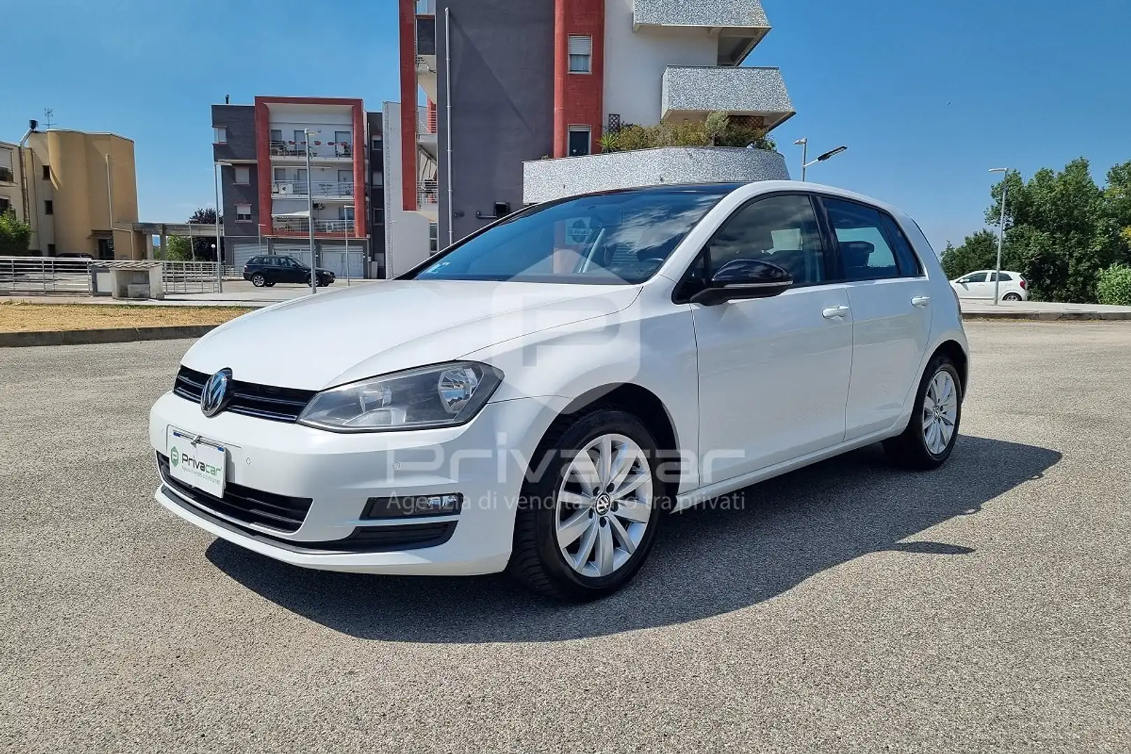 Volkswagen Golf Golf 1.6 TDI 90 CV 5p. Tech&Sound BlueMotion Techn Bianco - 1