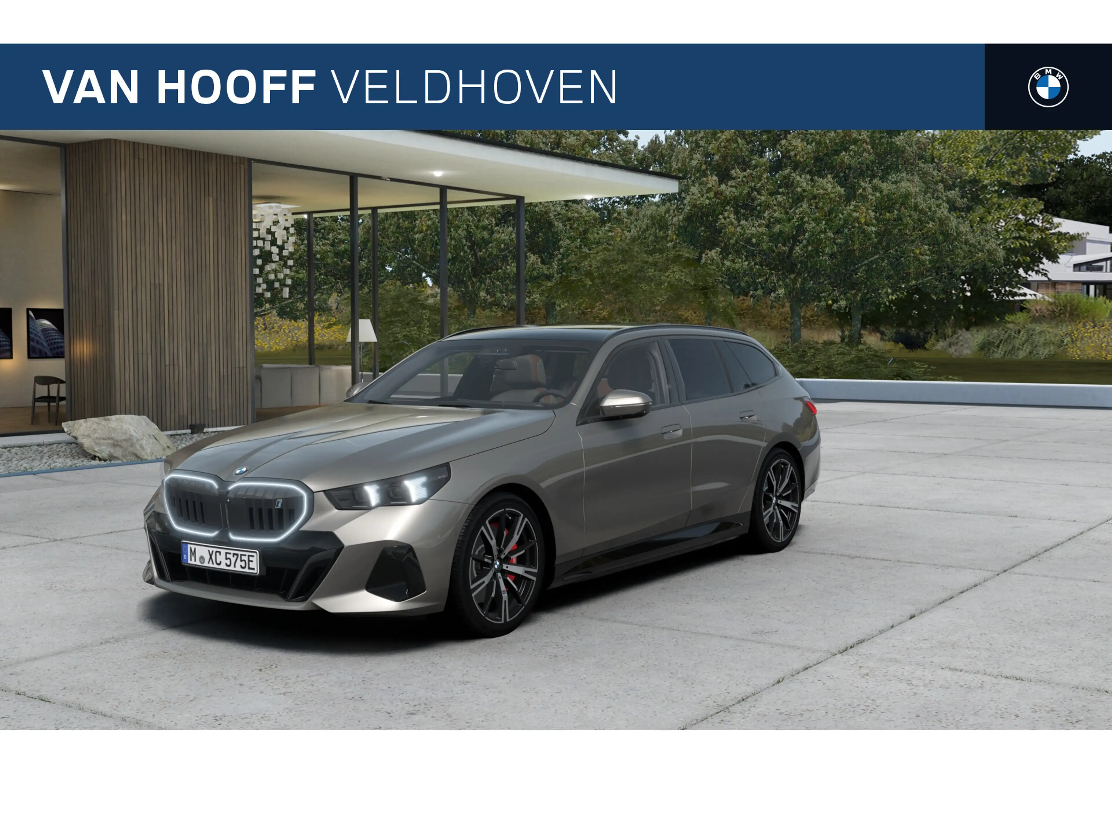 BMW i5 Touring eDrive40 M Sport / Trekhaak / Panoramadak