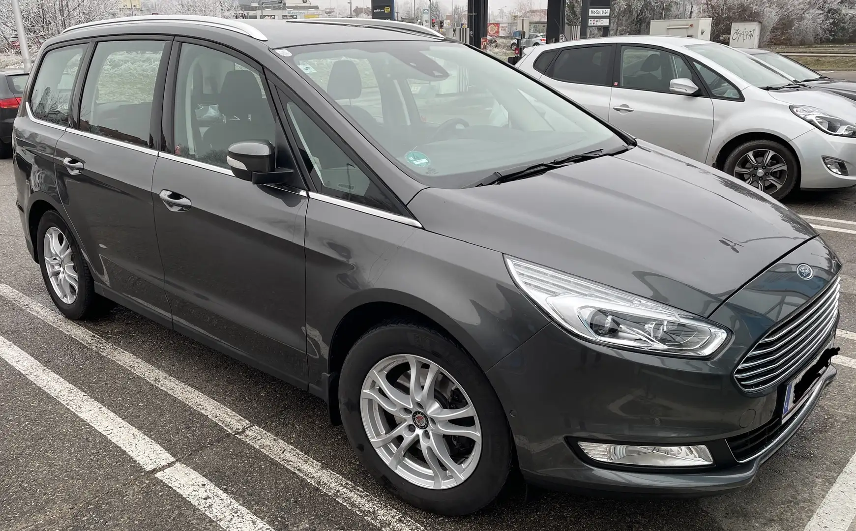 Ford Galaxy EcoBlue 2.0  Titanium, Automatik, AHK, ACC - 2