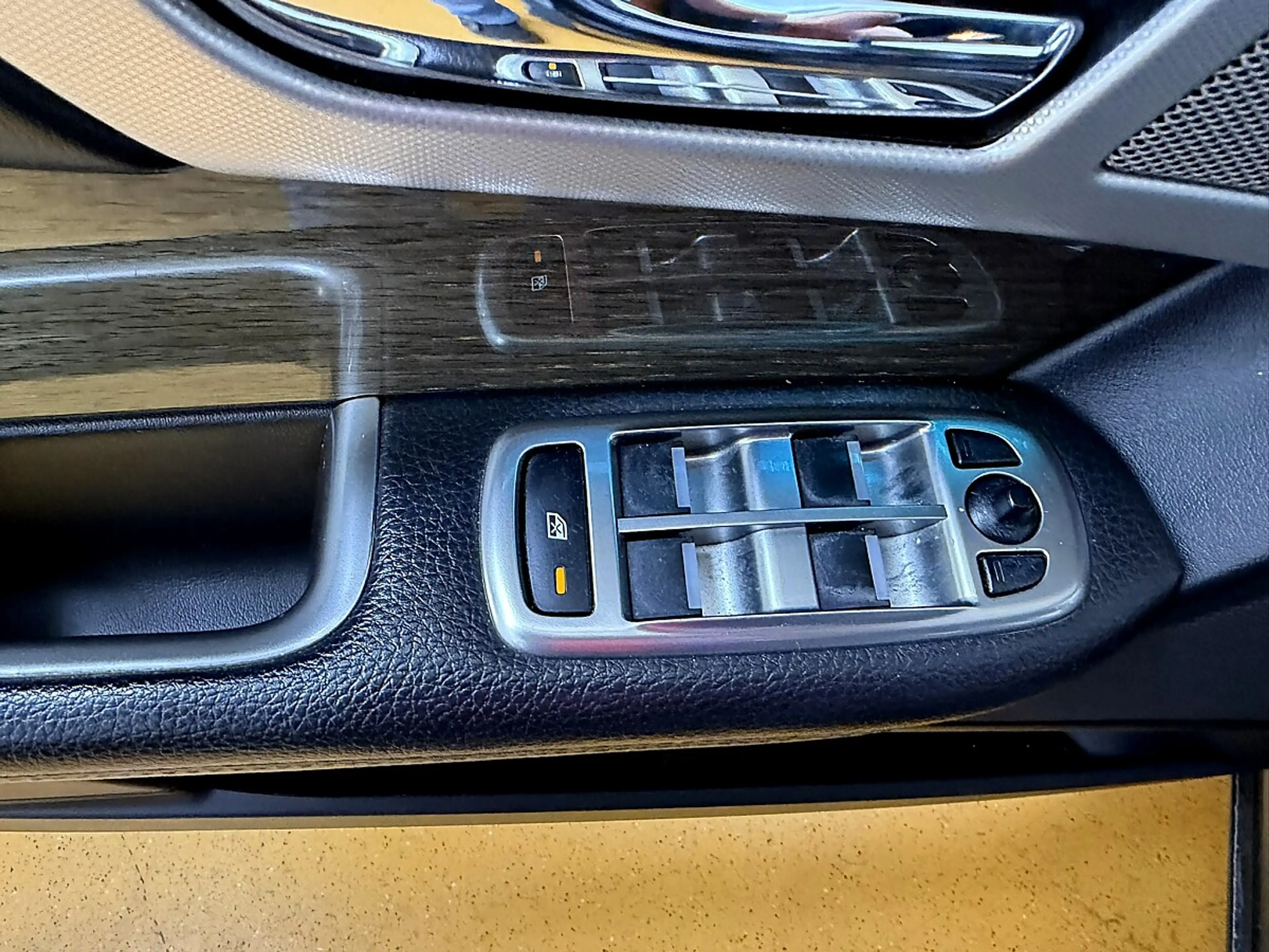 Jaguar XF 2,2 TD — photo 22