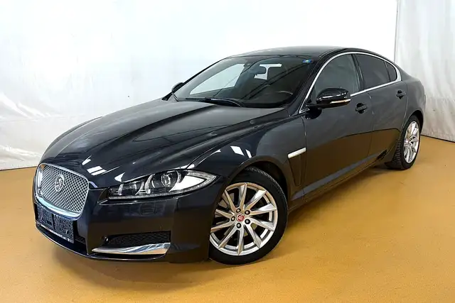 Jaguar XF 2,2 TD