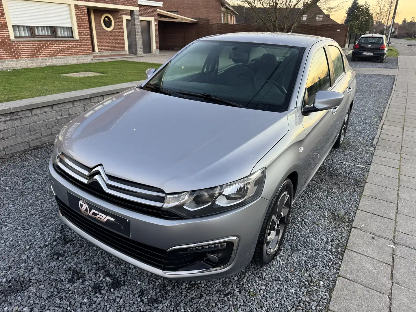 Citroen C-Elysée C-Elysee 1.6 BlueHDi Feel GARANTIE 12 MOIS Gris - 1