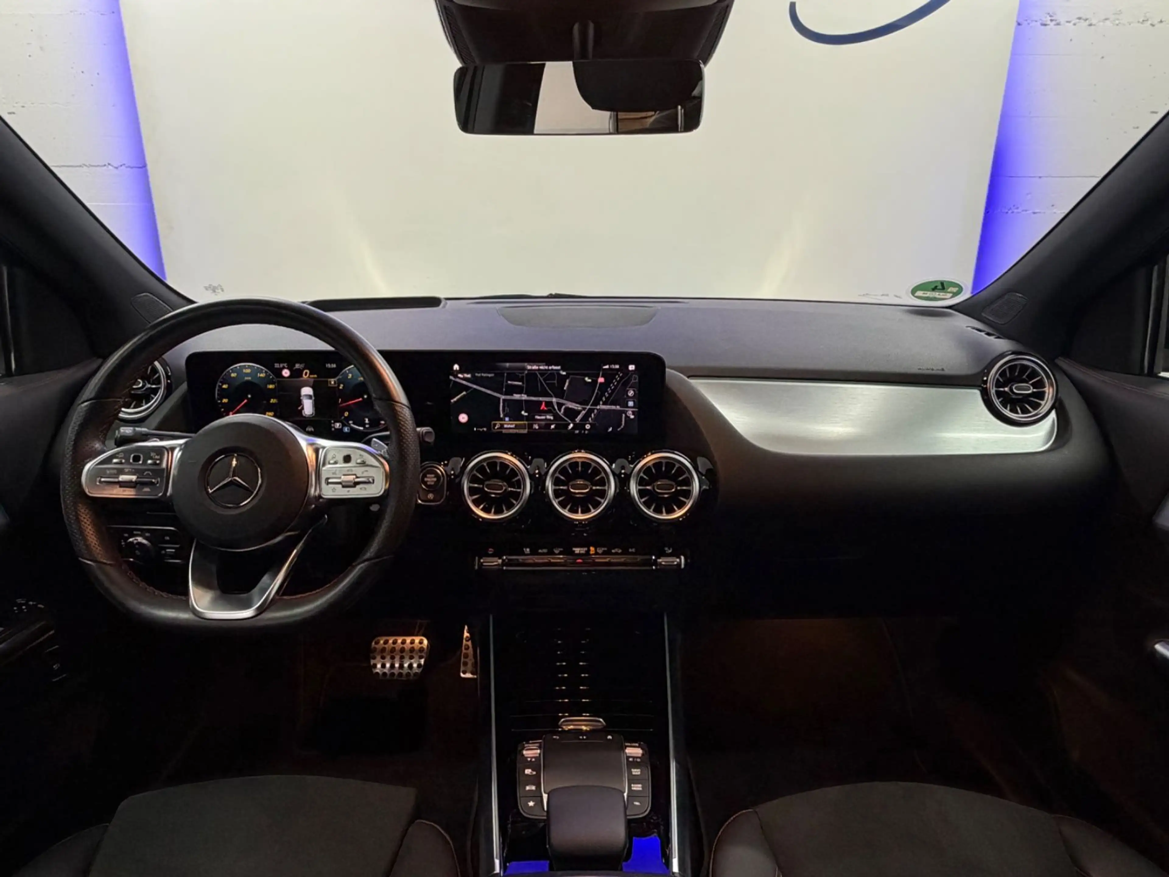 Mercedes-Benz GLA 250 4Matic AMG 360° LED 1HND ACC APPLE KEY — photo 15