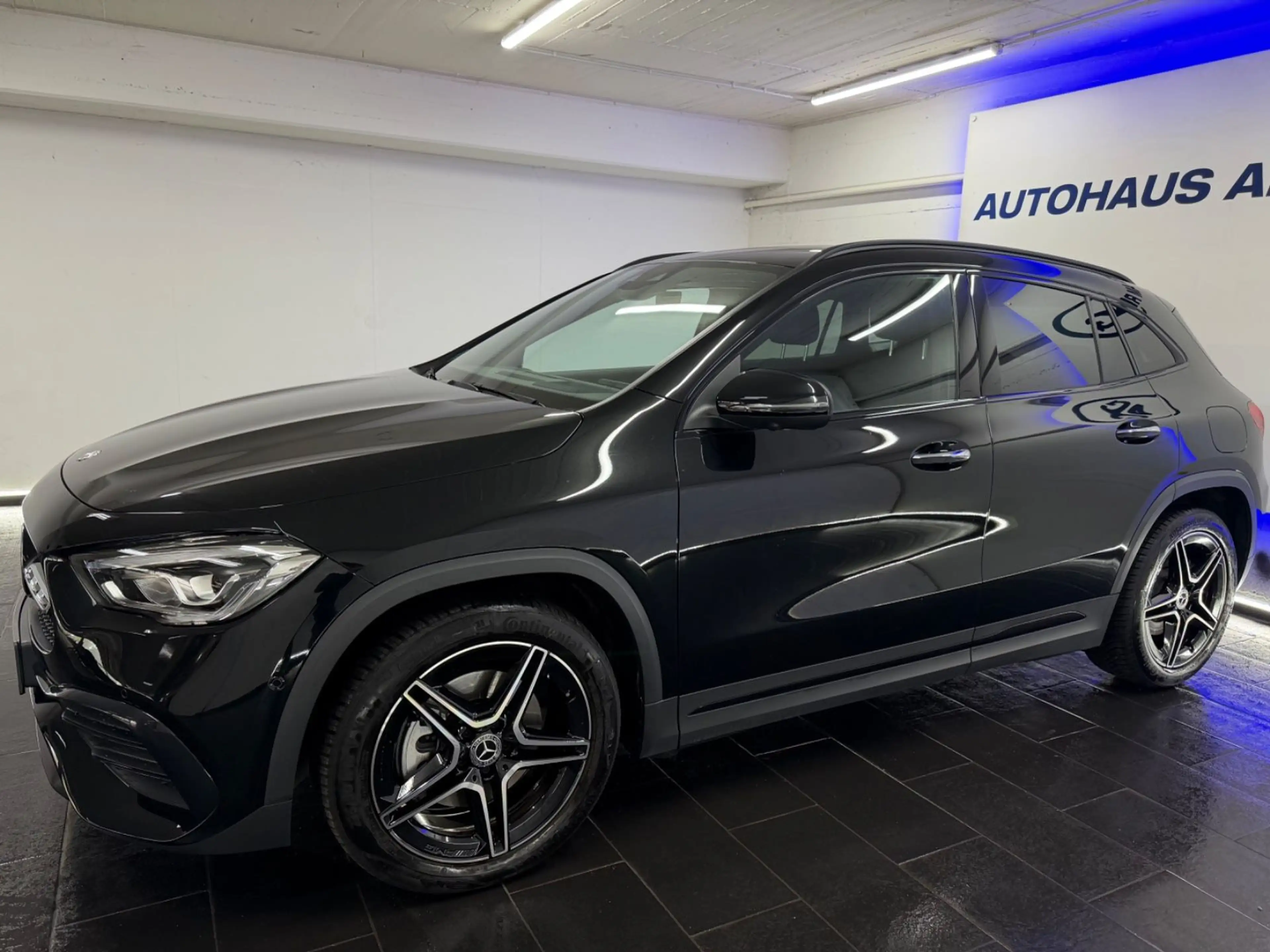 Mercedes-Benz GLA 250 4Matic AMG 360° LED 1HND ACC APPLE KEY — photo 4
