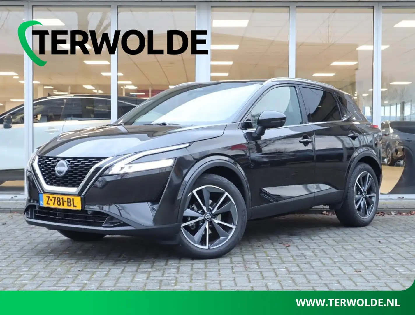 Nissan Qashqai 1.3 MHEV Xtronic Tekna | AUTOMAAT | Panoramadak | Zwart - 1