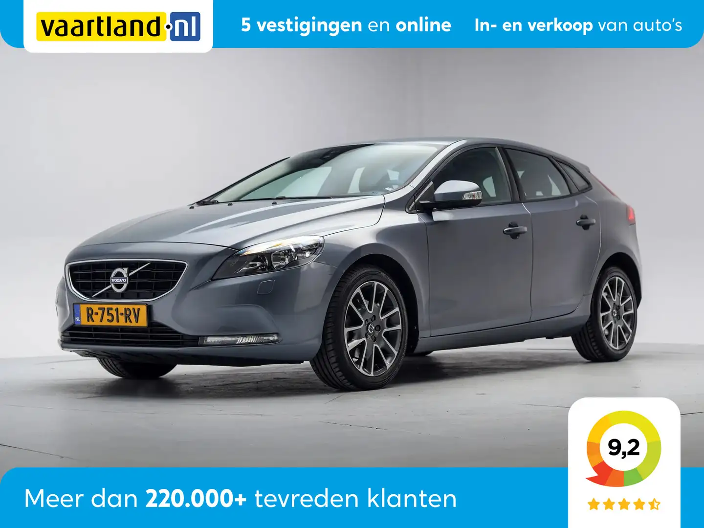 Volvo V40 T2 Momentum [ Airco LM velgen Cruise control ] Grijs - 1