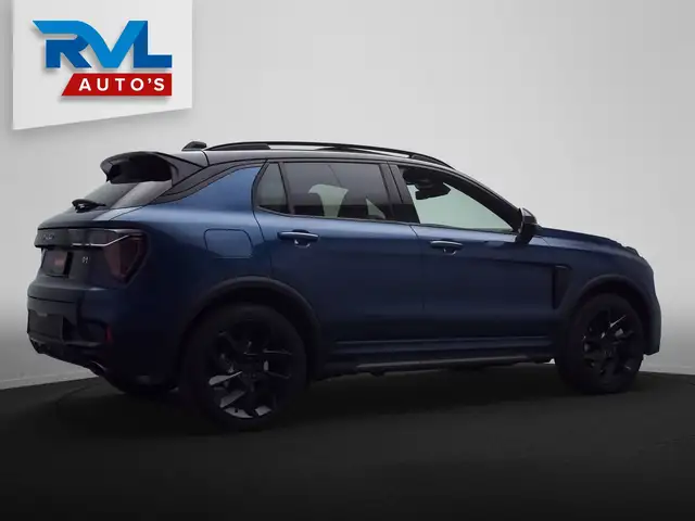 Lynk & Co 01 view 26