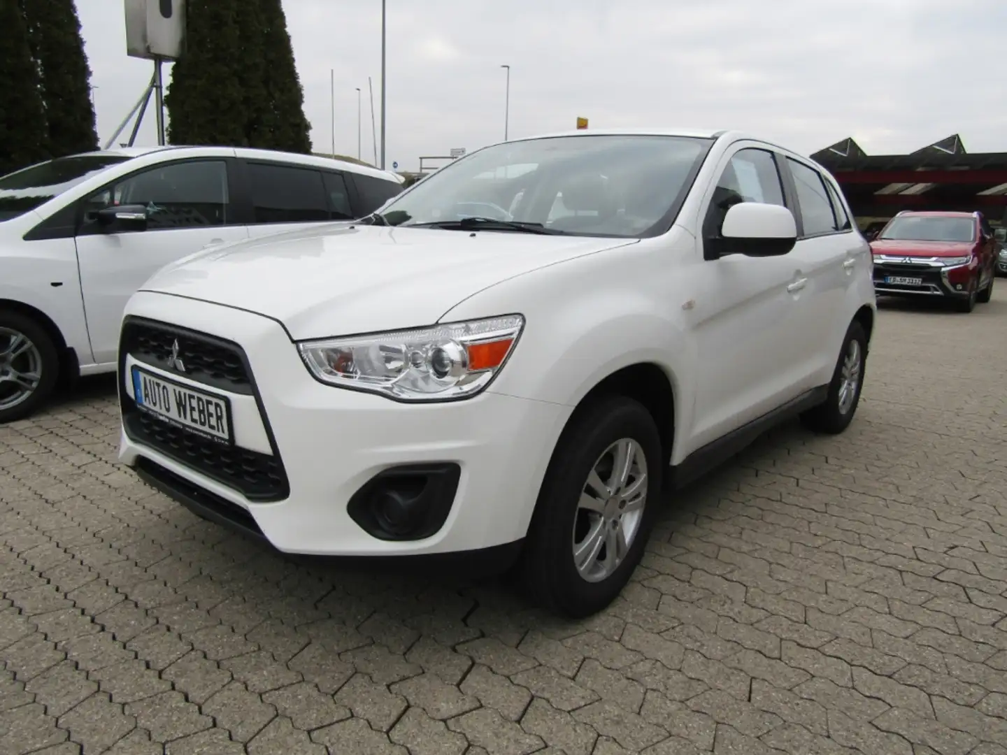 Mitsubishi ASX 1.6 MIVEC Inform Klima Radio CD Weiß - 2