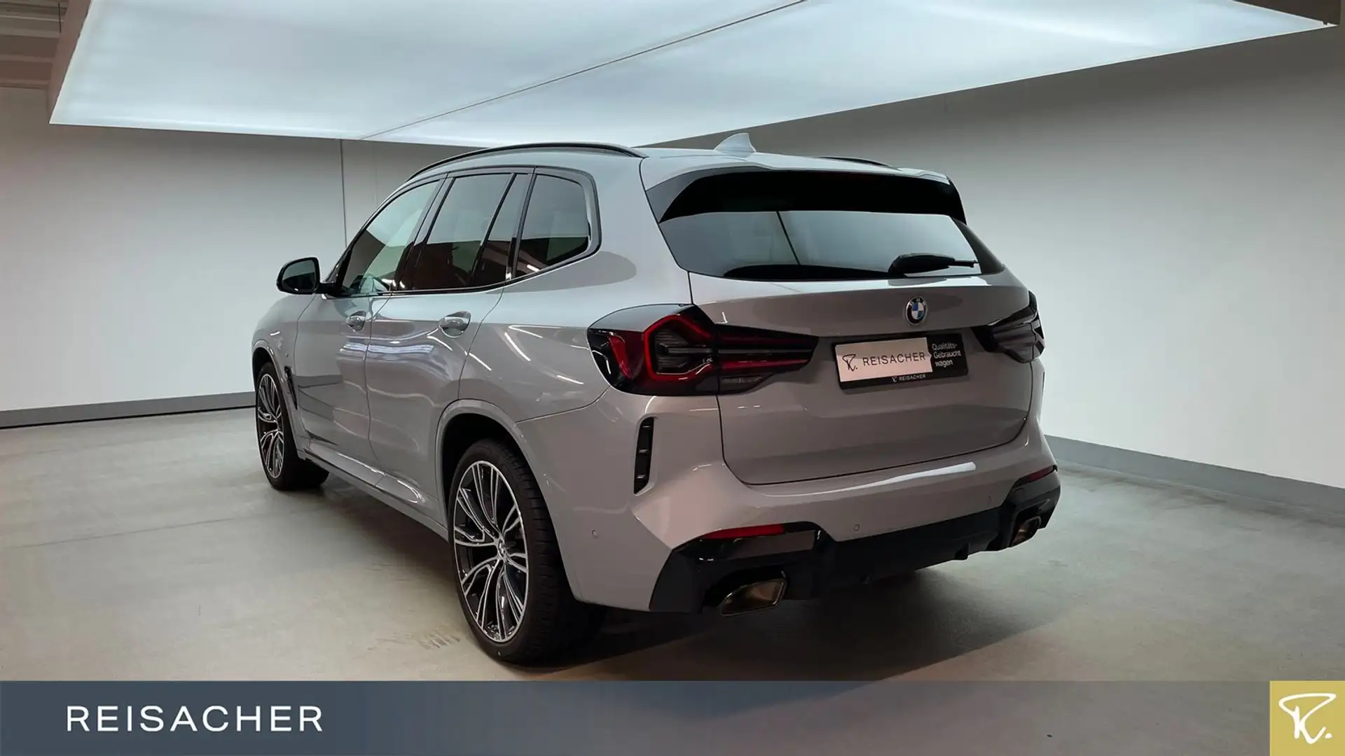 BMW X3 xDrive 30i A M-Sport,Pano,StdHzg,DAProf,Leder Grau - 2