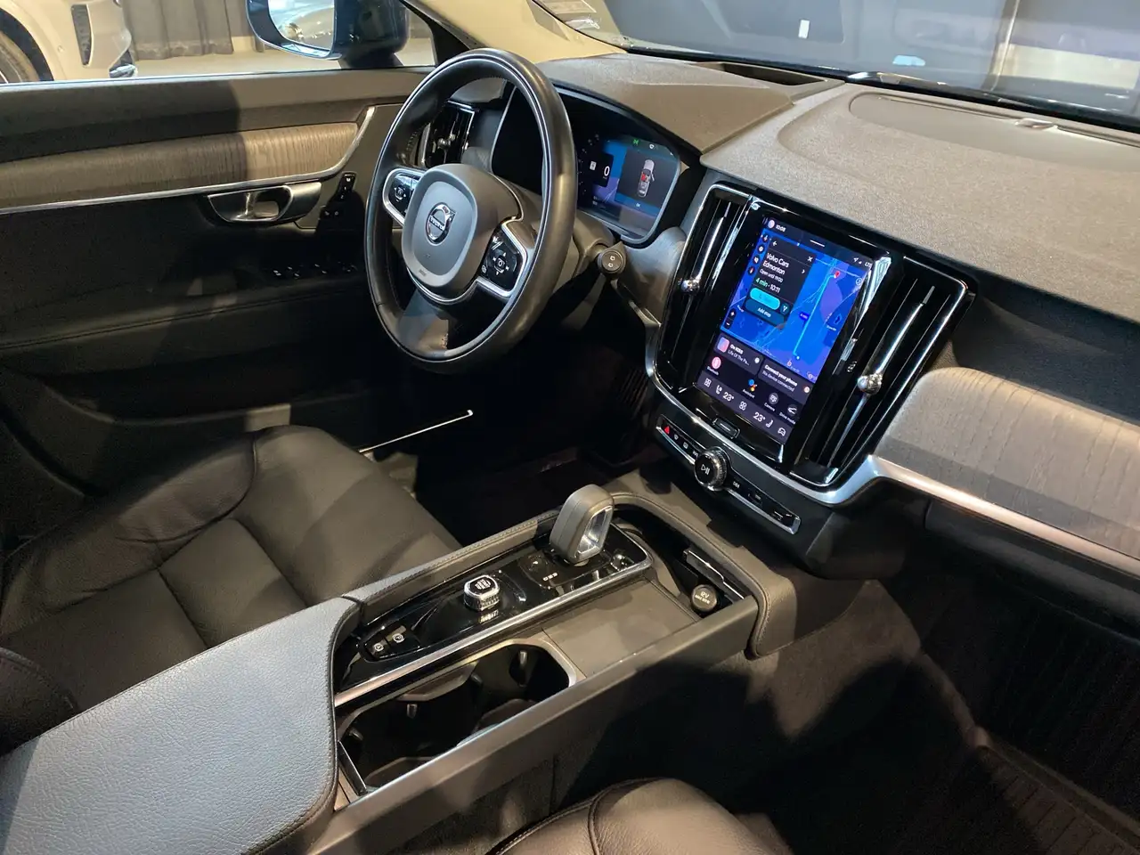 Volvo V90 Cross Country снимка Volvo V90 Cross Country