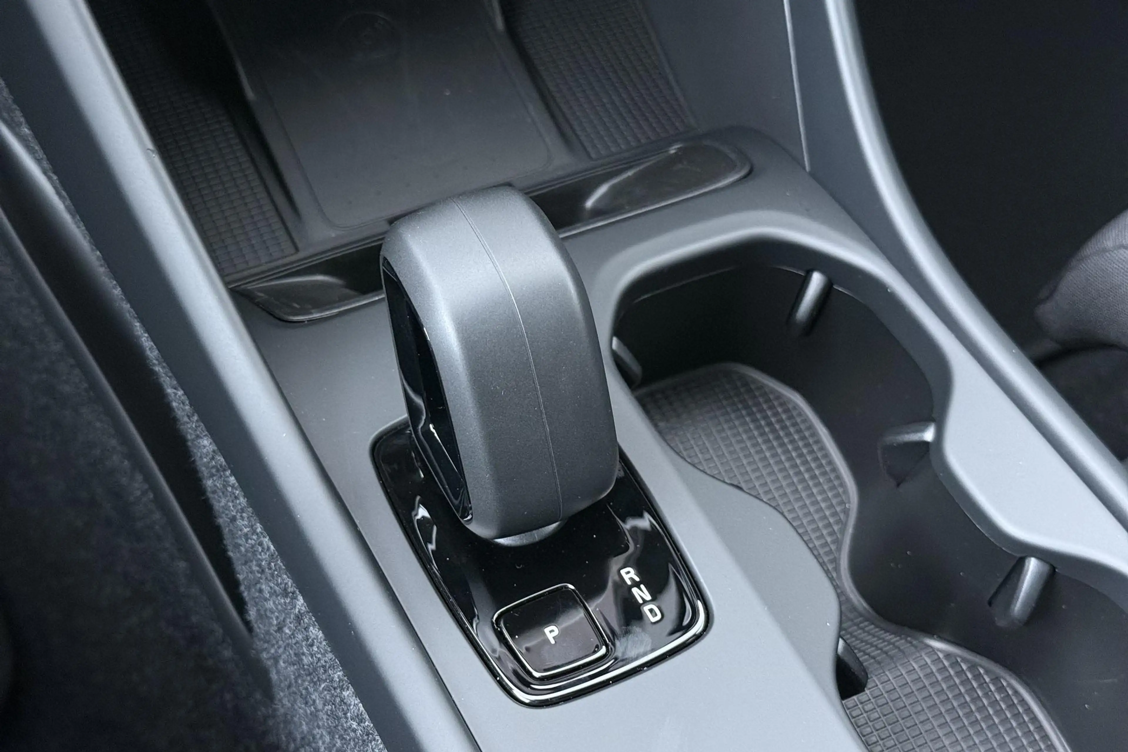 Volvo EX40 Single Motor Extended Range Plus | 82 kWh | Harman — photo 37