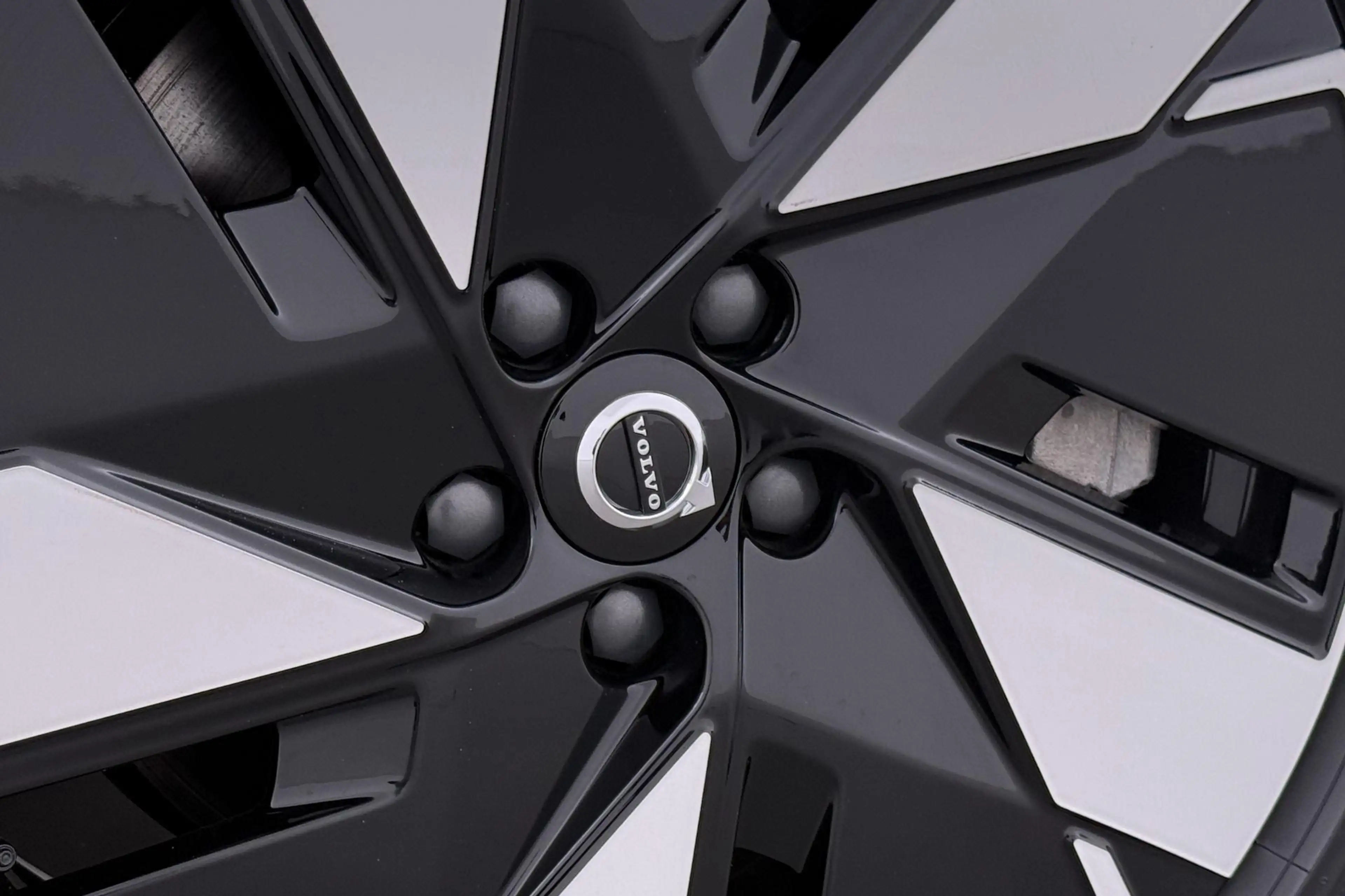 Volvo EX40 Single Motor Extended Range Plus | 82 kWh | Harman — photo 48