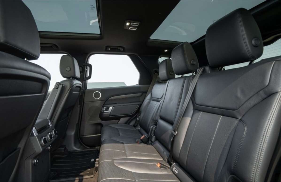 2019 Land Rover Discovery HSE 4WD alt 4