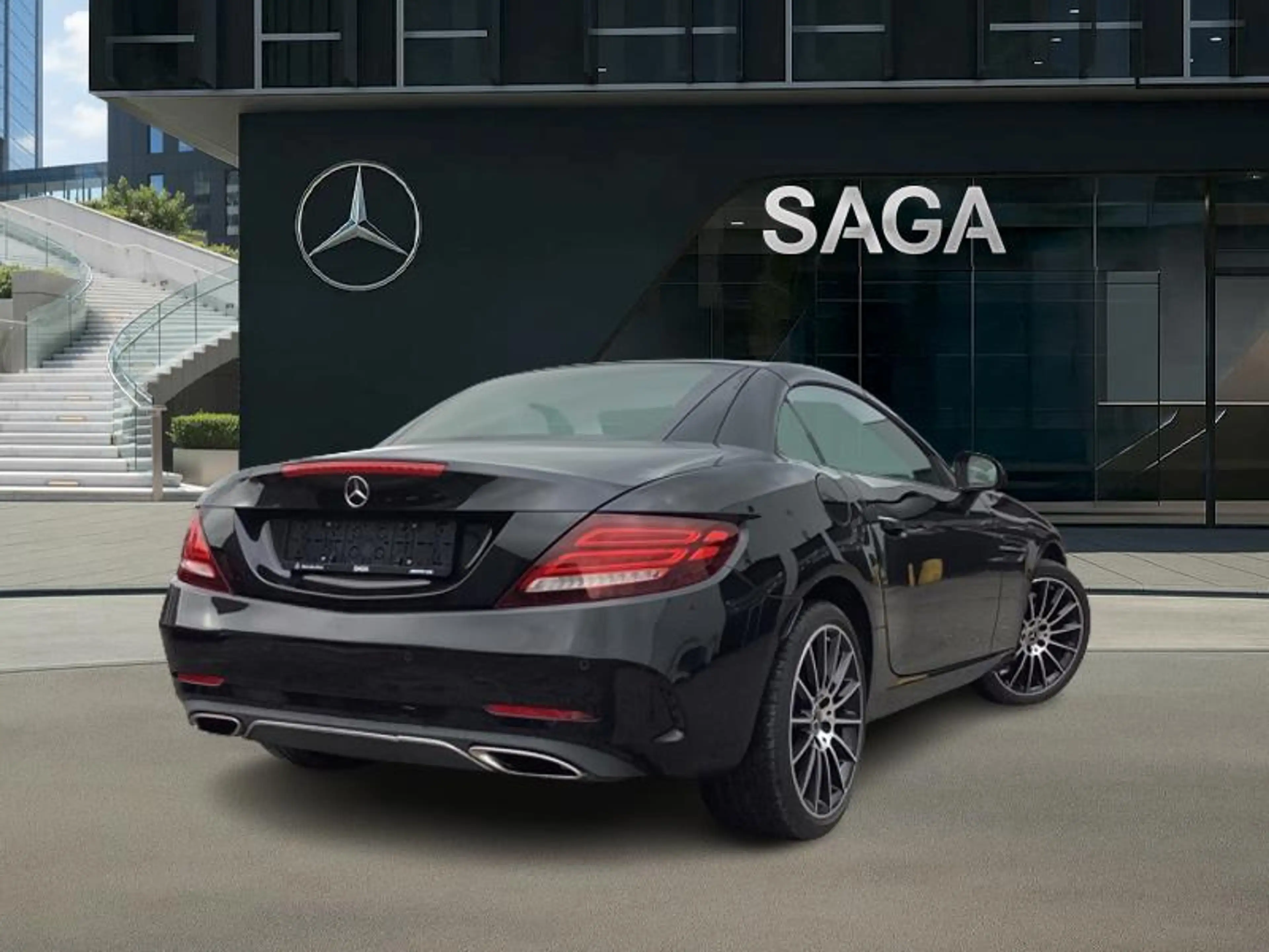 Mercedes-Benz SLC 180 AMG Line — photo 2