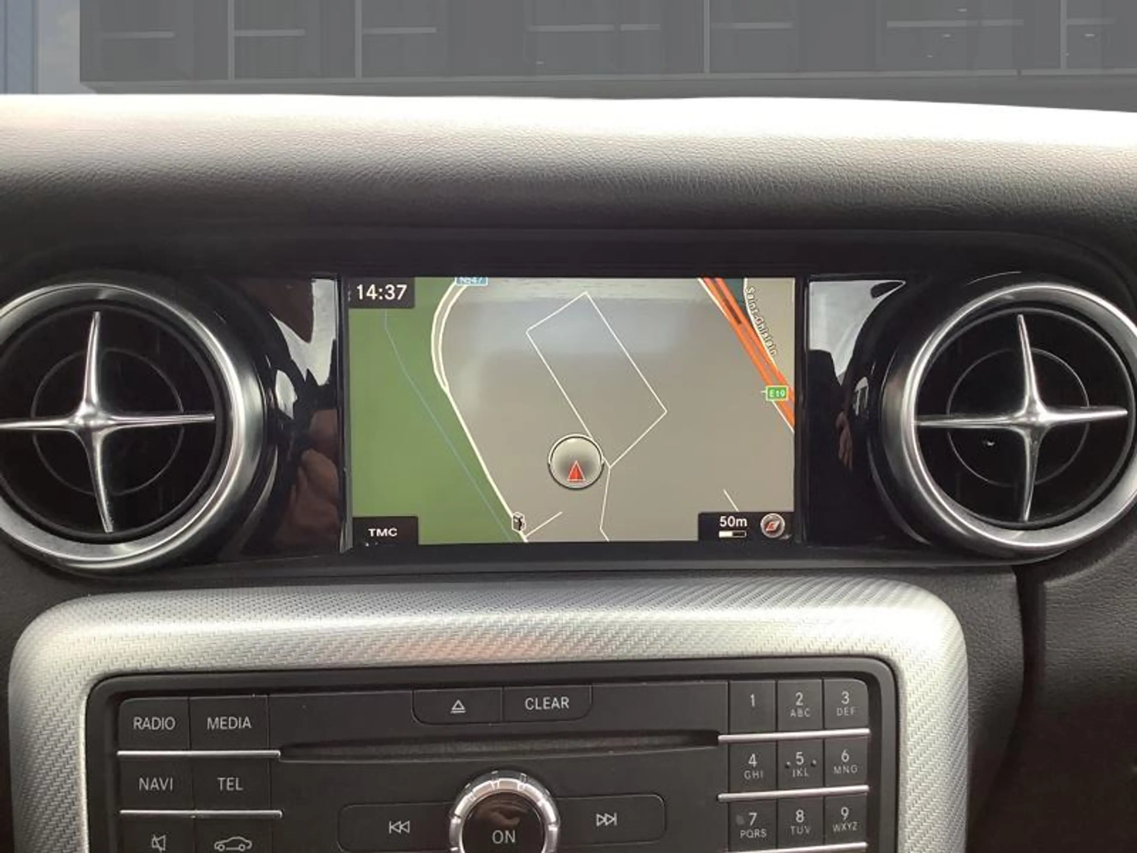 Mercedes-Benz SLC 180 AMG Line — photo 13