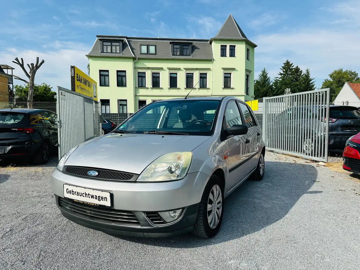 Ford Fiesta Ambiente 83500 KM TÜV 08/26 Argent - 2