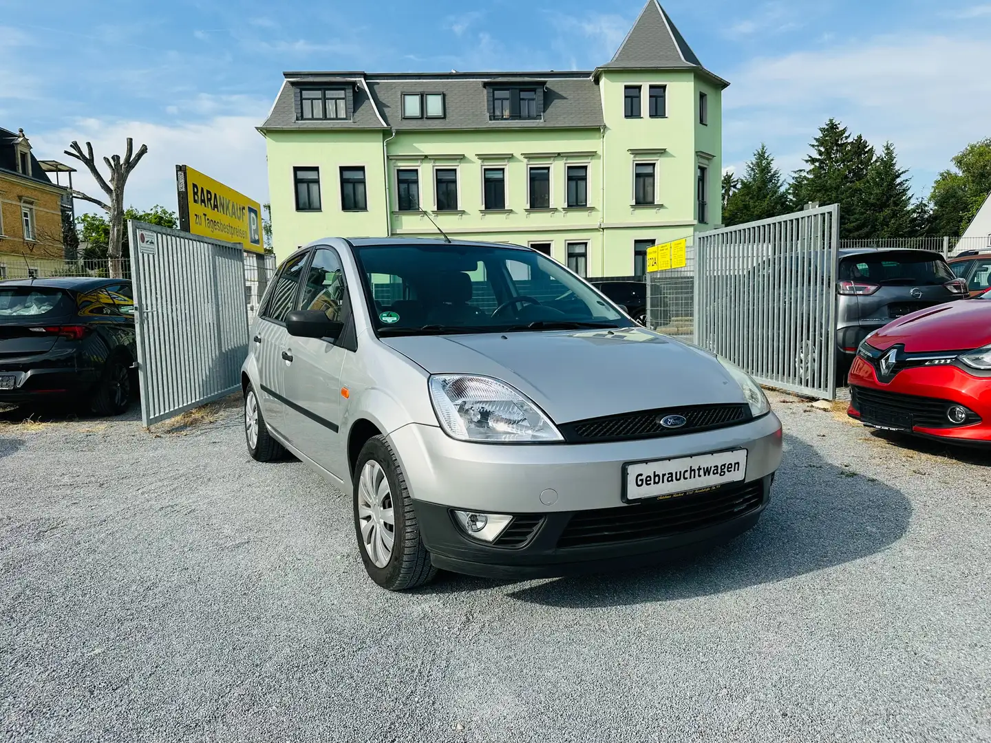 Ford Fiesta Ambiente 83500 KM TÜV 08/26 Argent - 1