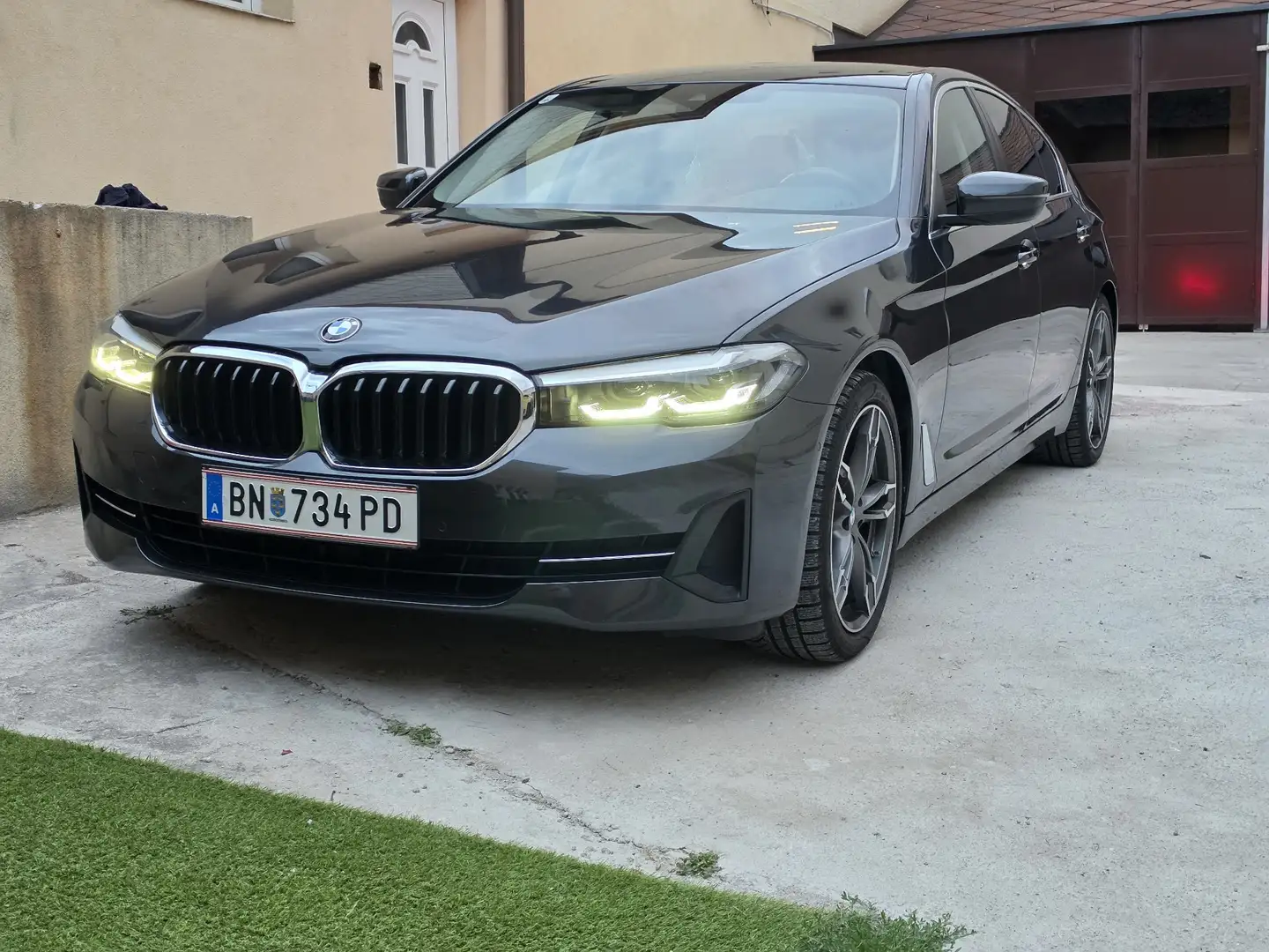 BMW 518 518d Aut. - 1