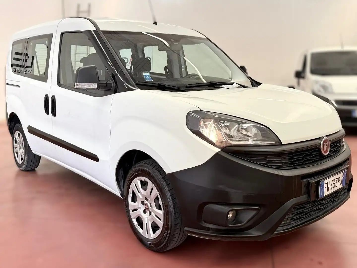 Fiat Doblo 1.3 mjt 16v Easy 95cv 10800 IVA E PASSAGGIO COMPR. Bianco - 1