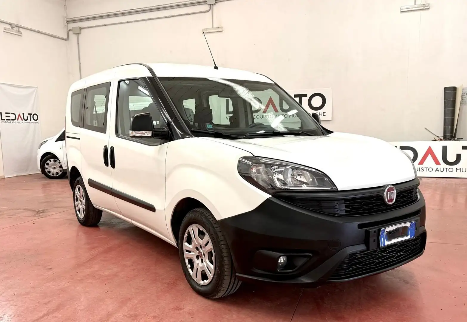 Fiat Doblo 1.3 mjt 16v Easy 95cv 11000 IVA E PASSAGGIO COMPR. Bianco - 1