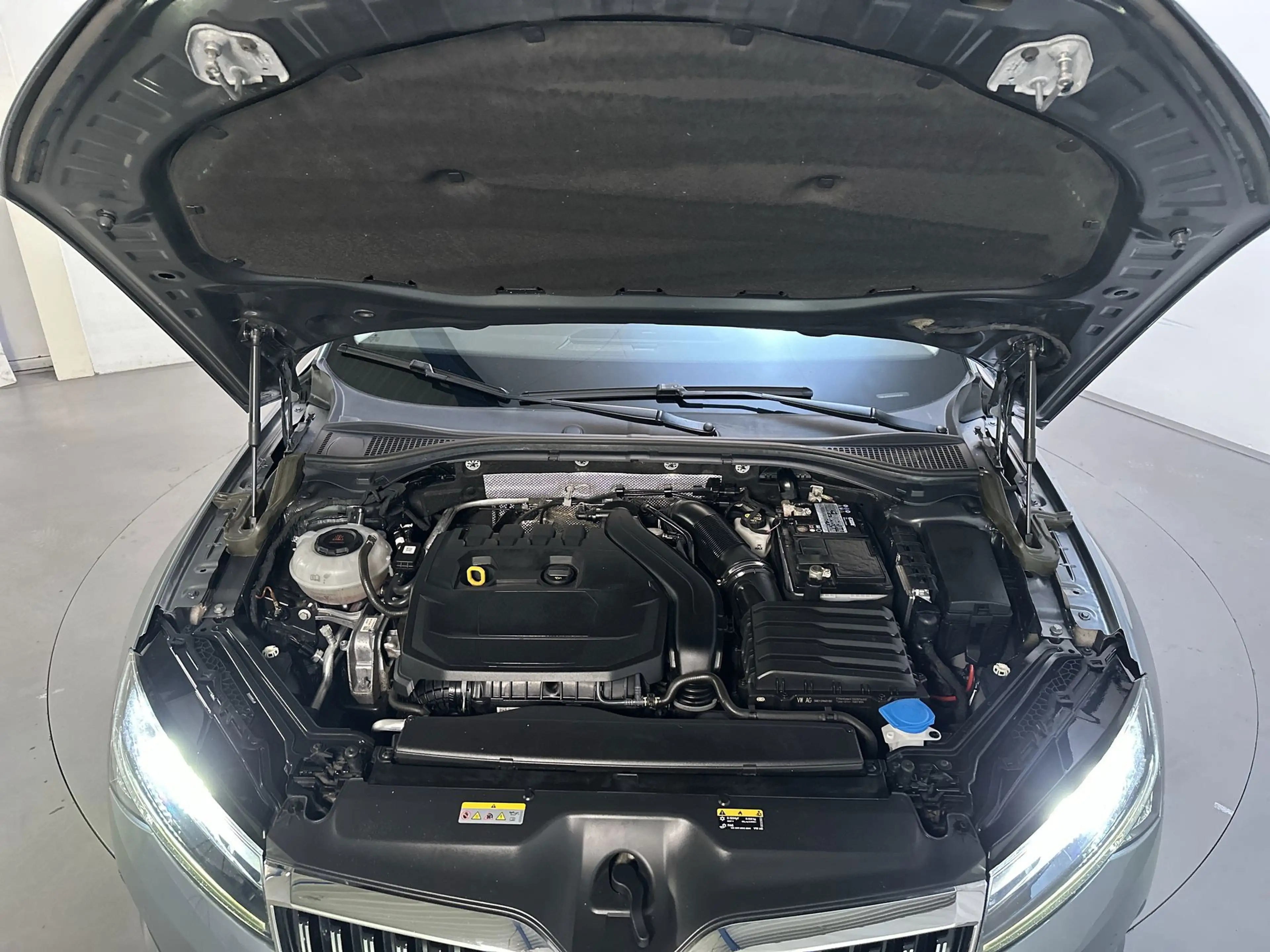 Skoda Superb Combi 1.5 TSI 105pk DSG ACT Business Edition Adapt — photo 16