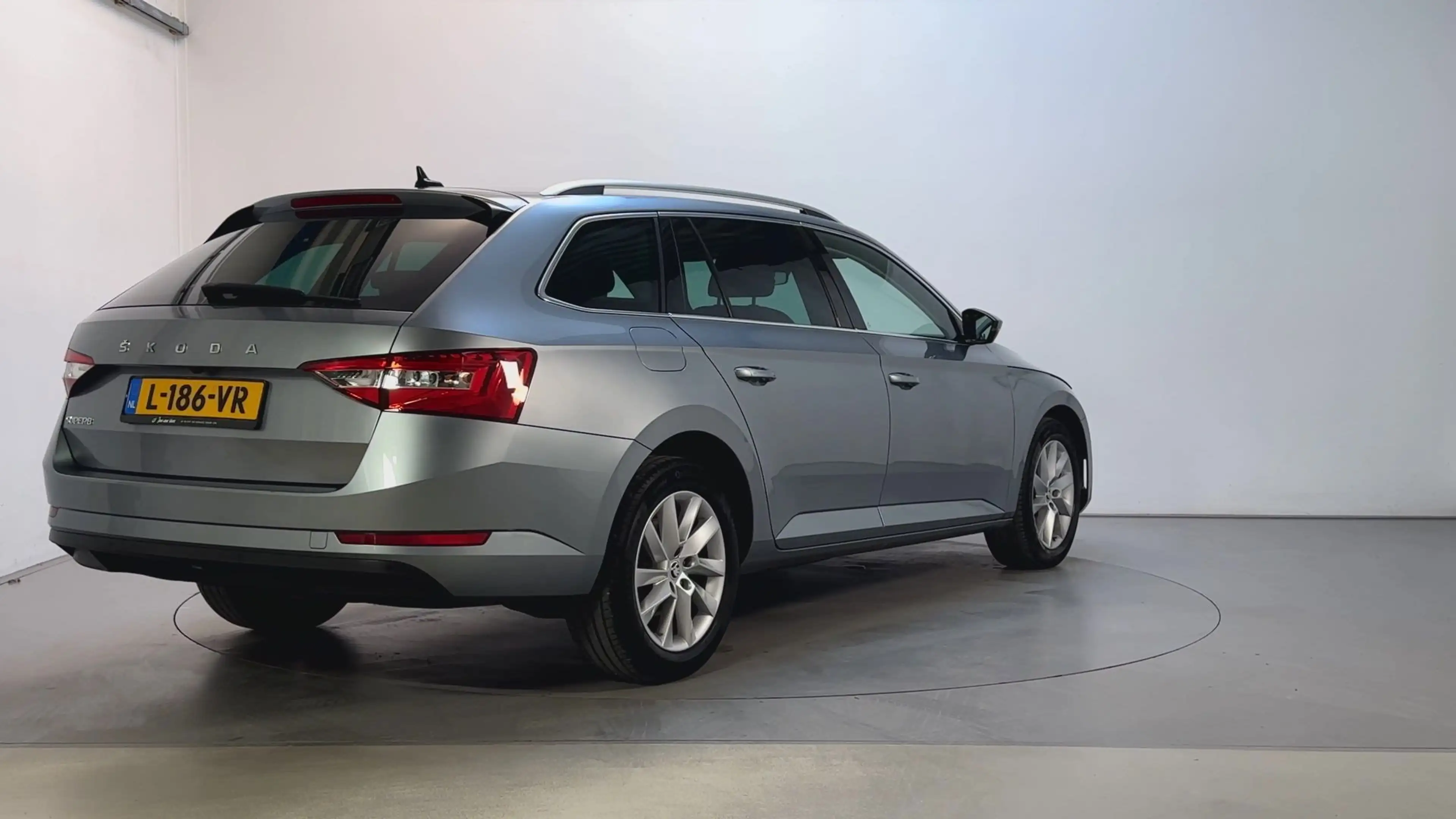 Skoda Superb Combi 1.5 TSI 105pk DSG ACT Business Edition Adapt — photo 3