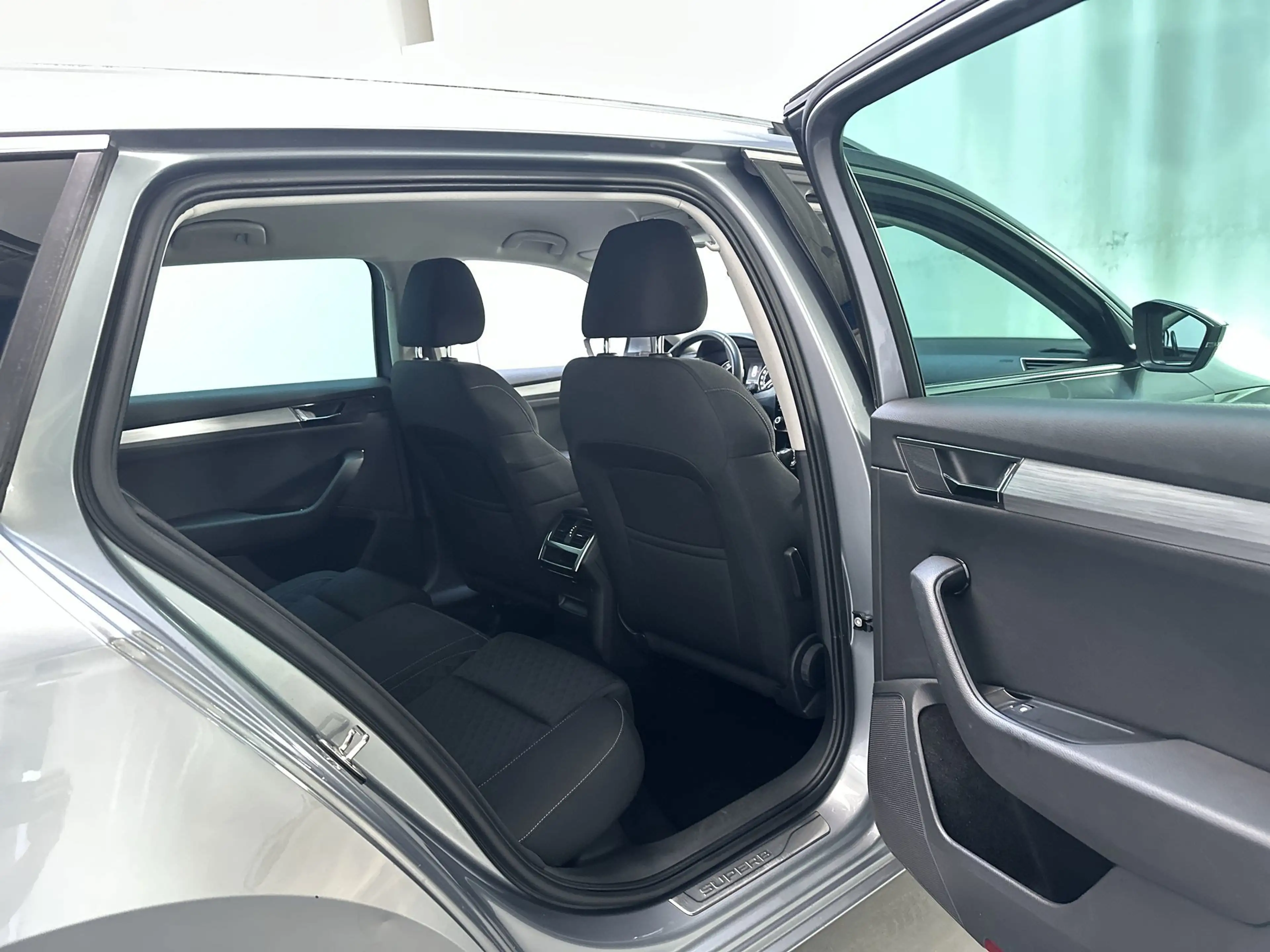 Skoda Superb Combi 1.5 TSI 105pk DSG ACT Business Edition Adapt — photo 17