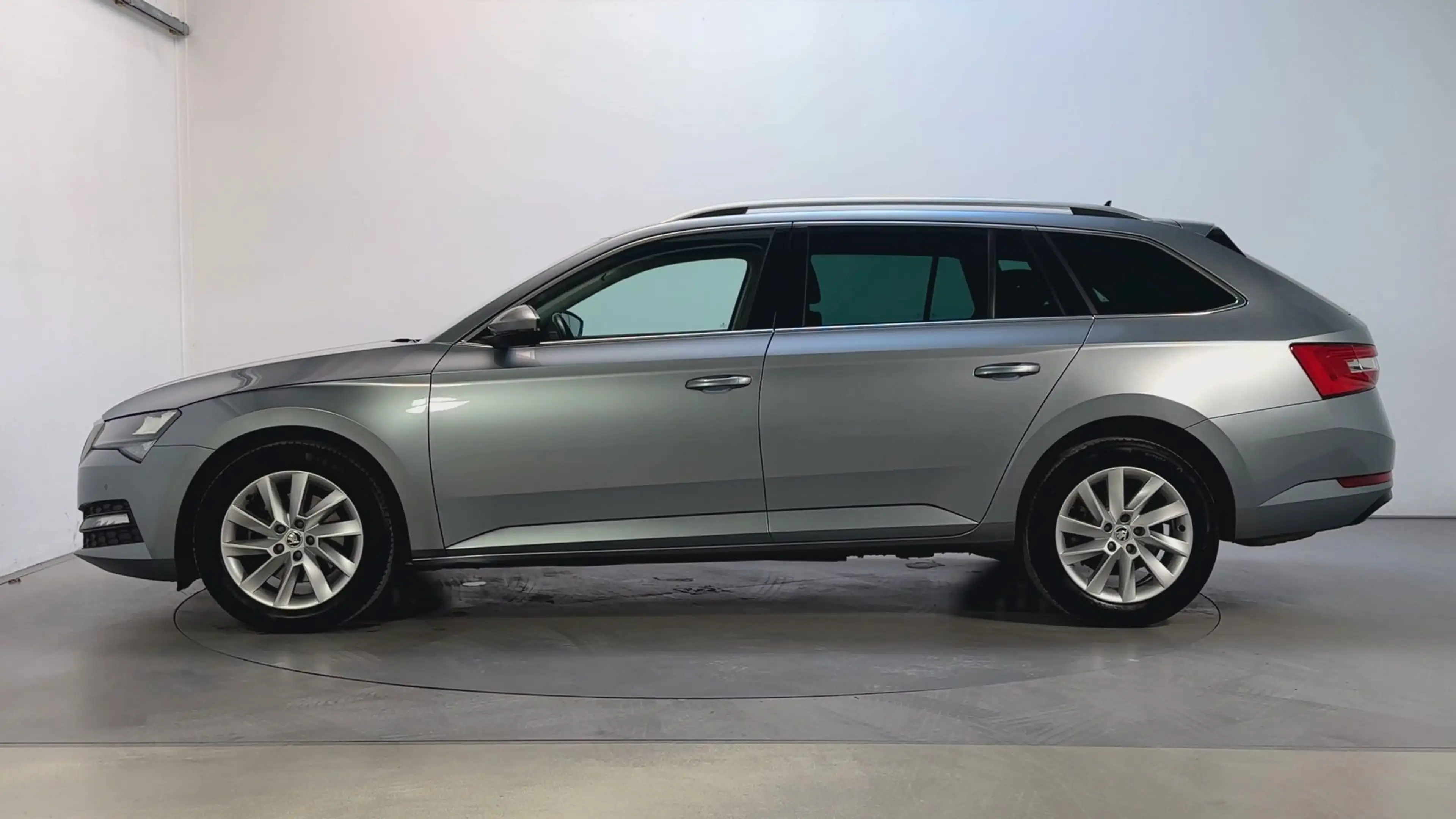 Skoda Superb Combi 1.5 TSI 105pk DSG ACT Business Edition Adapt — photo 13