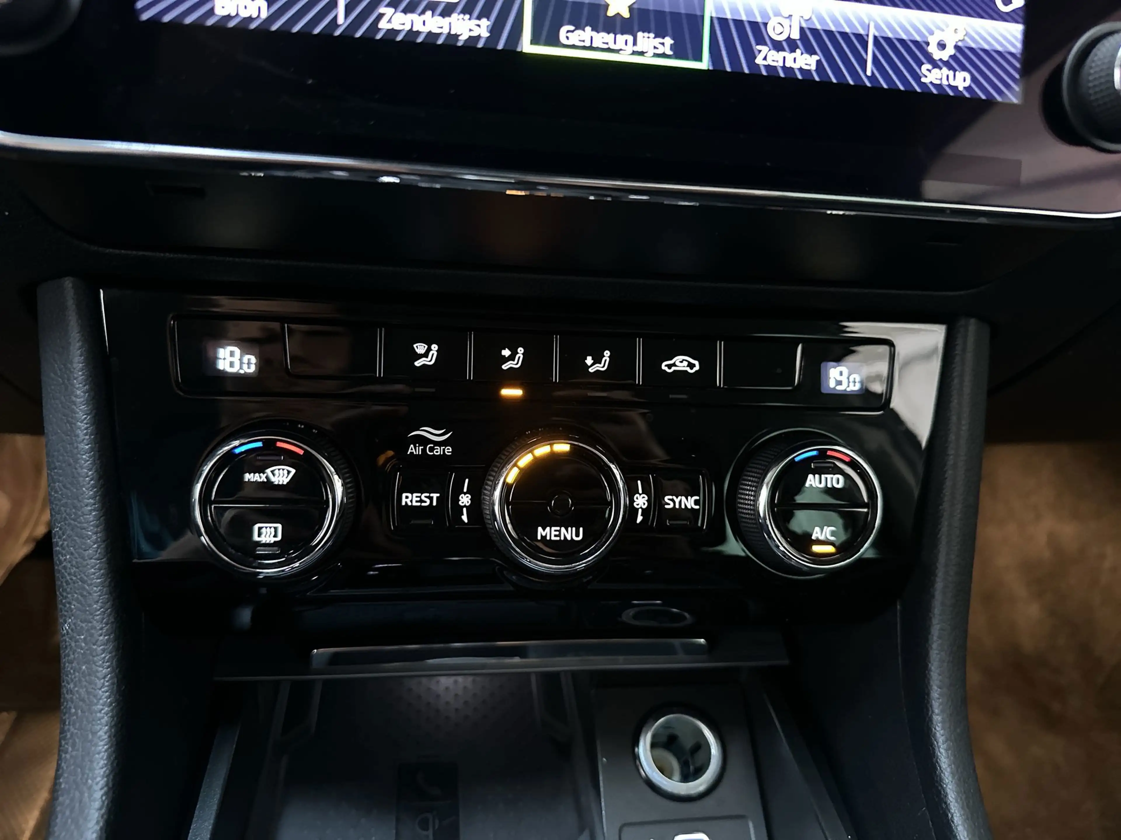Skoda Superb Combi 1.5 TSI 105pk DSG ACT Business Edition Adapt — photo 20