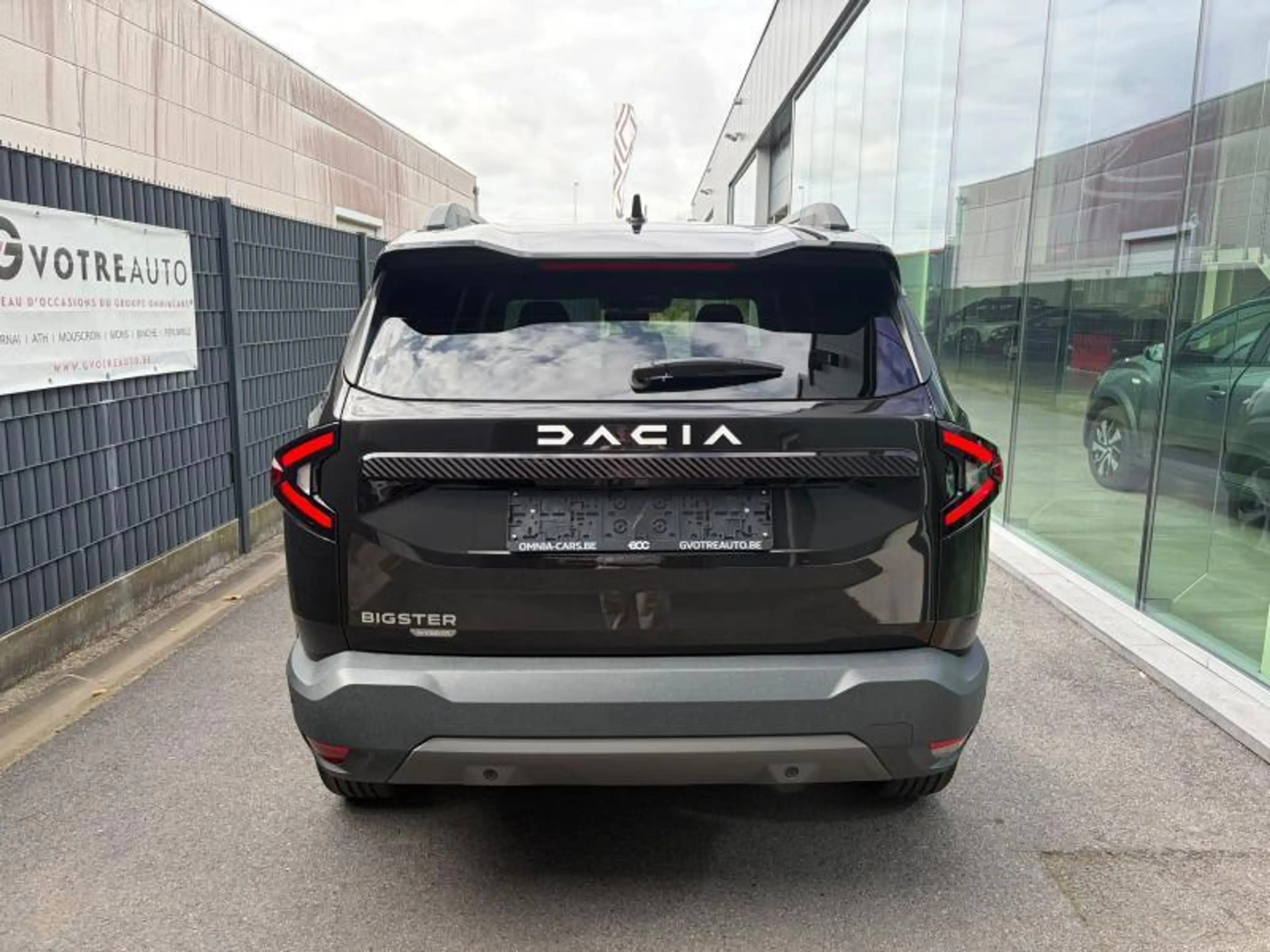 Dacia Bigster DISPO 20/03/27 - JOURNEY HYBRID 155 — photo 7