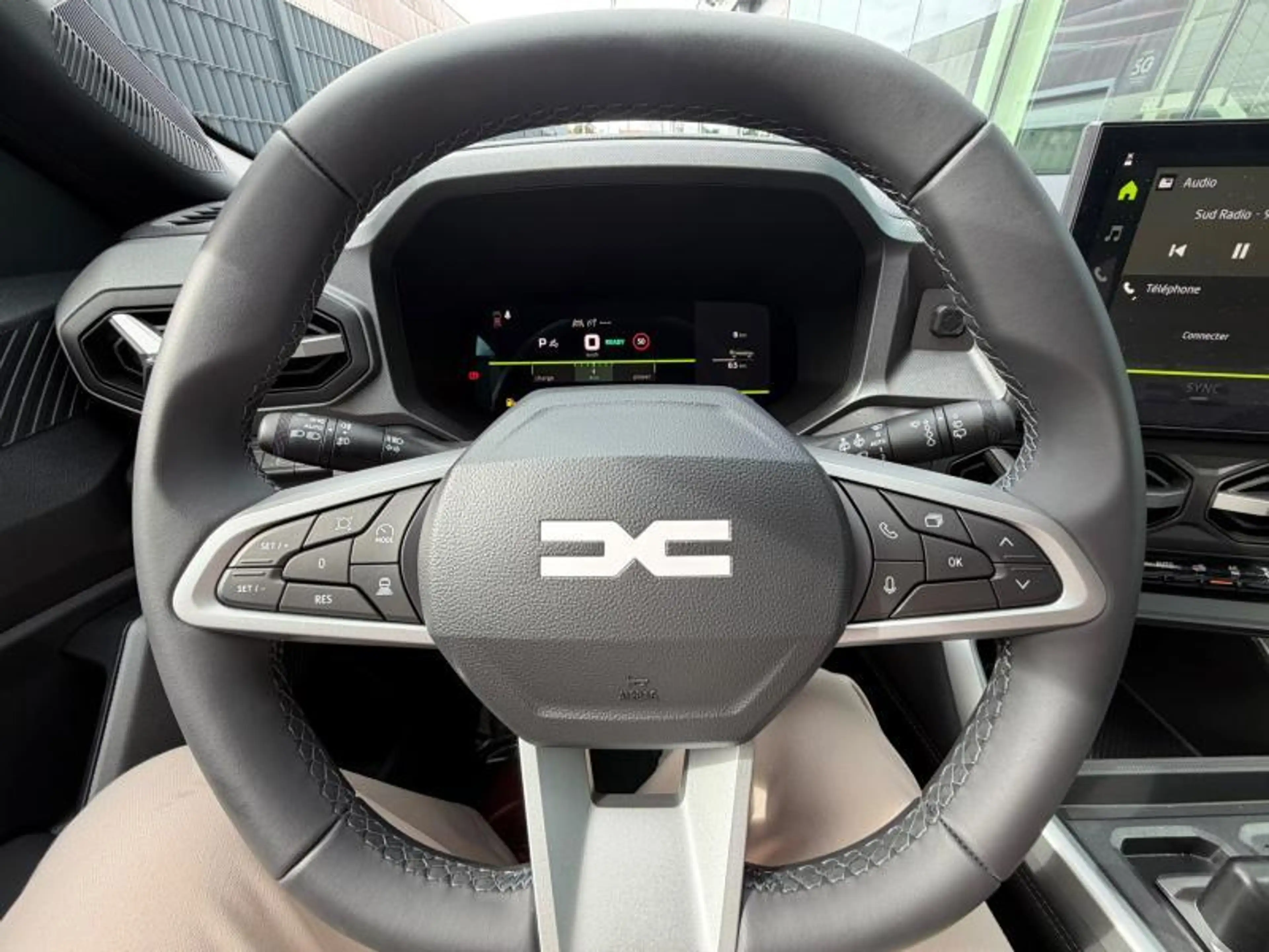 Dacia Bigster DISPO 20/03/27 - JOURNEY HYBRID 155 — photo 15