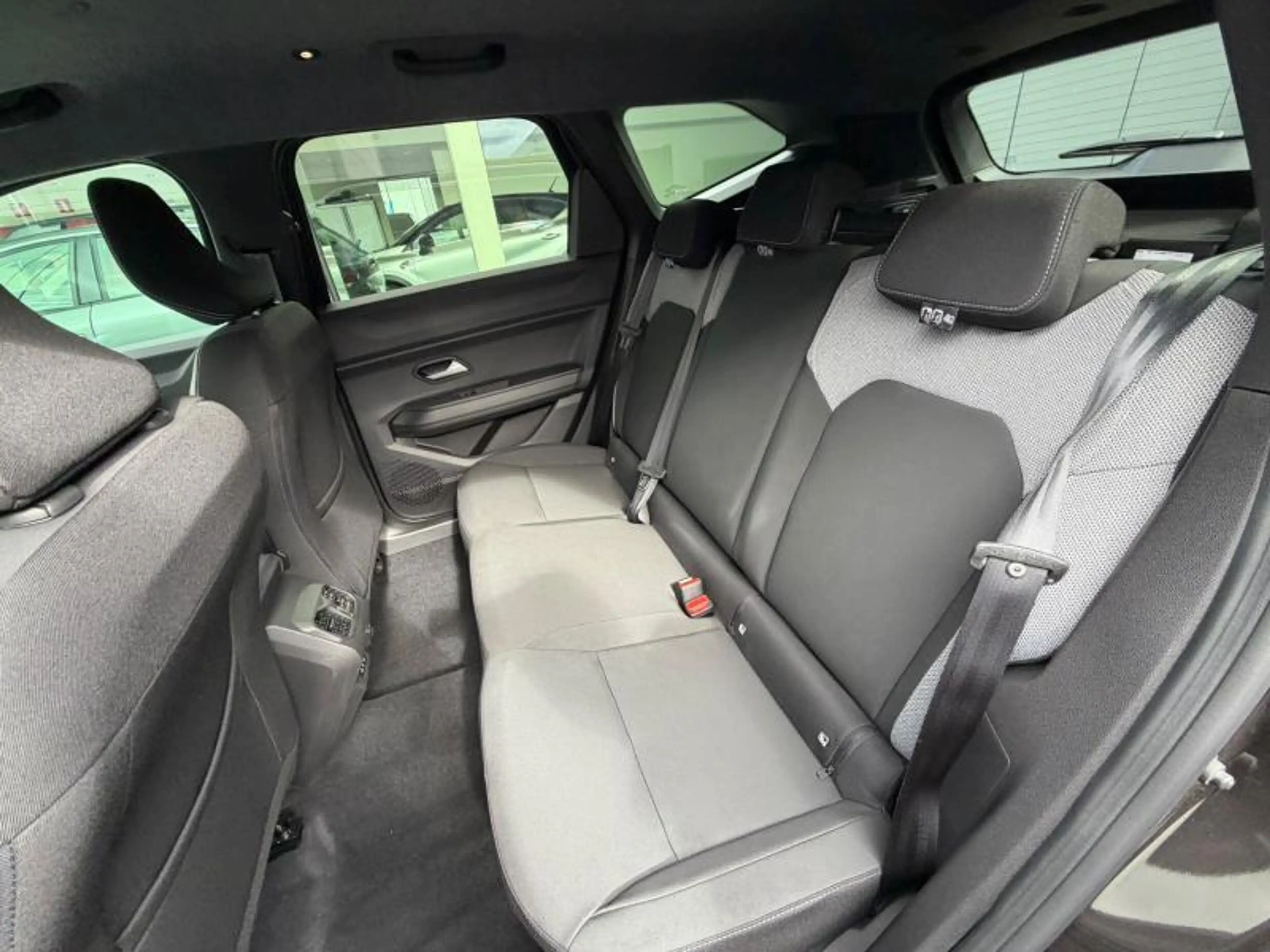 Dacia Bigster DISPO 20/03/27 - JOURNEY HYBRID 155 — photo 11